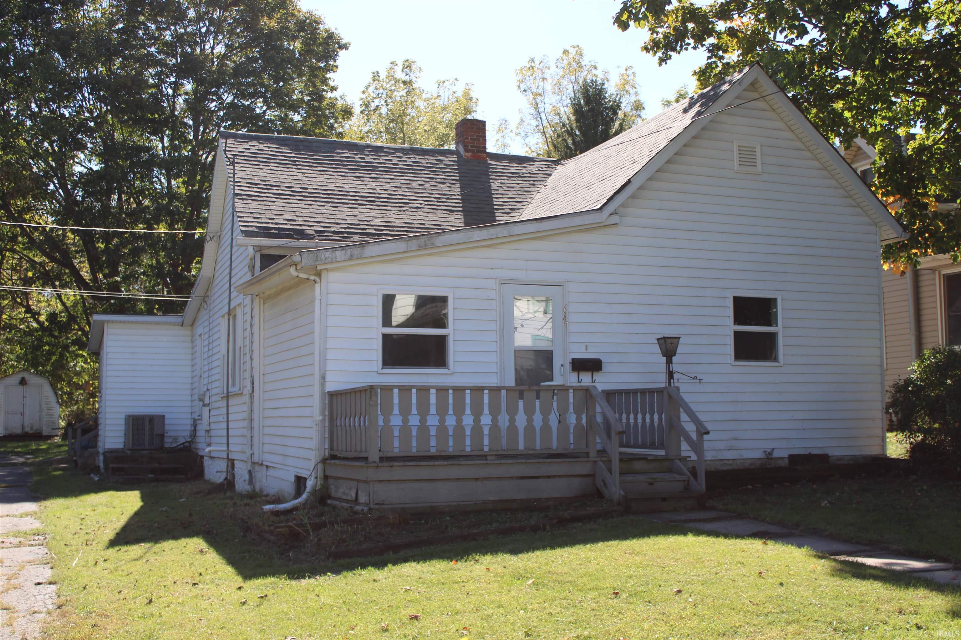 647 Erie Street Property Photo 1