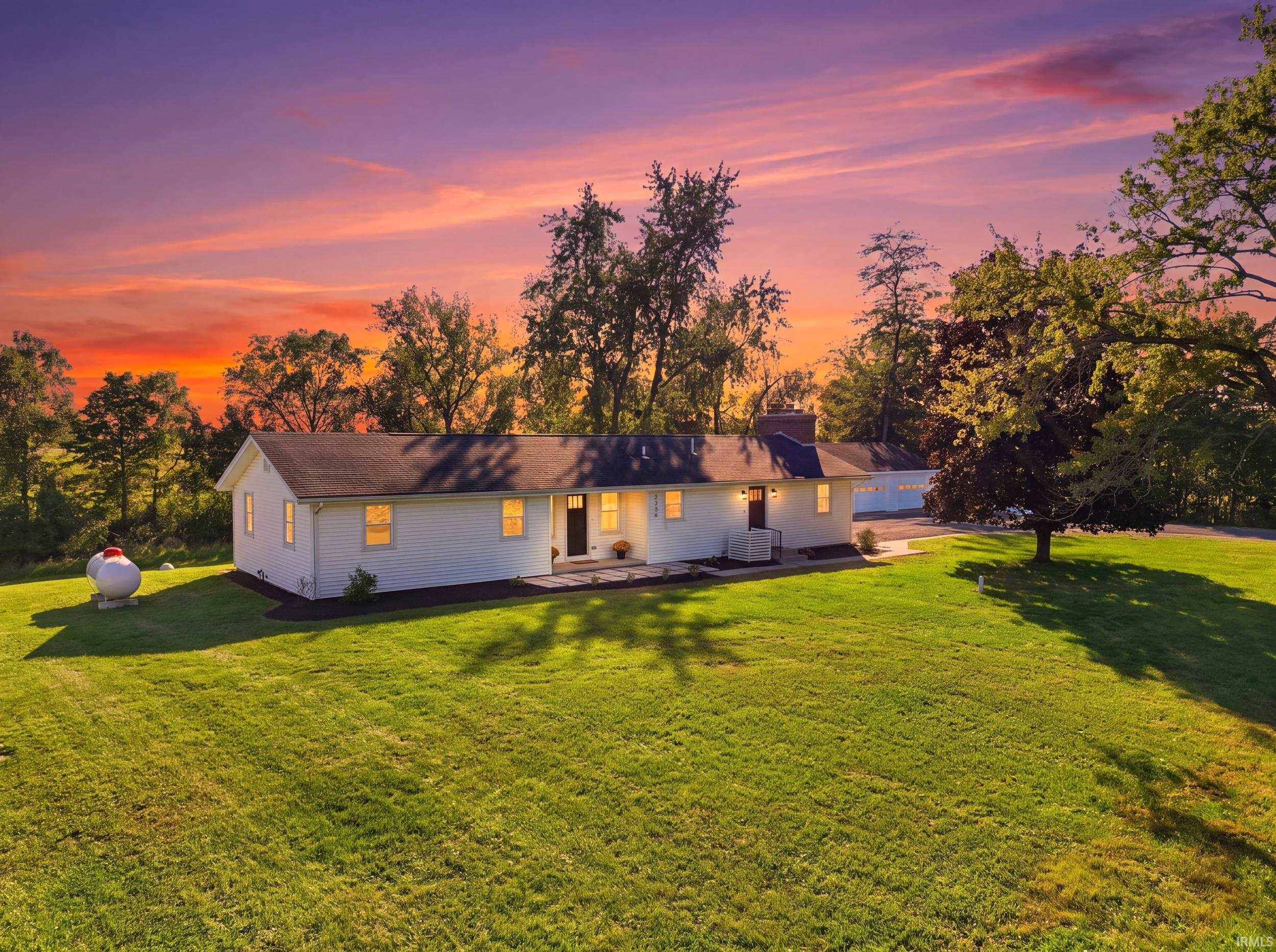 2720 E 500 Road Property Photo 1