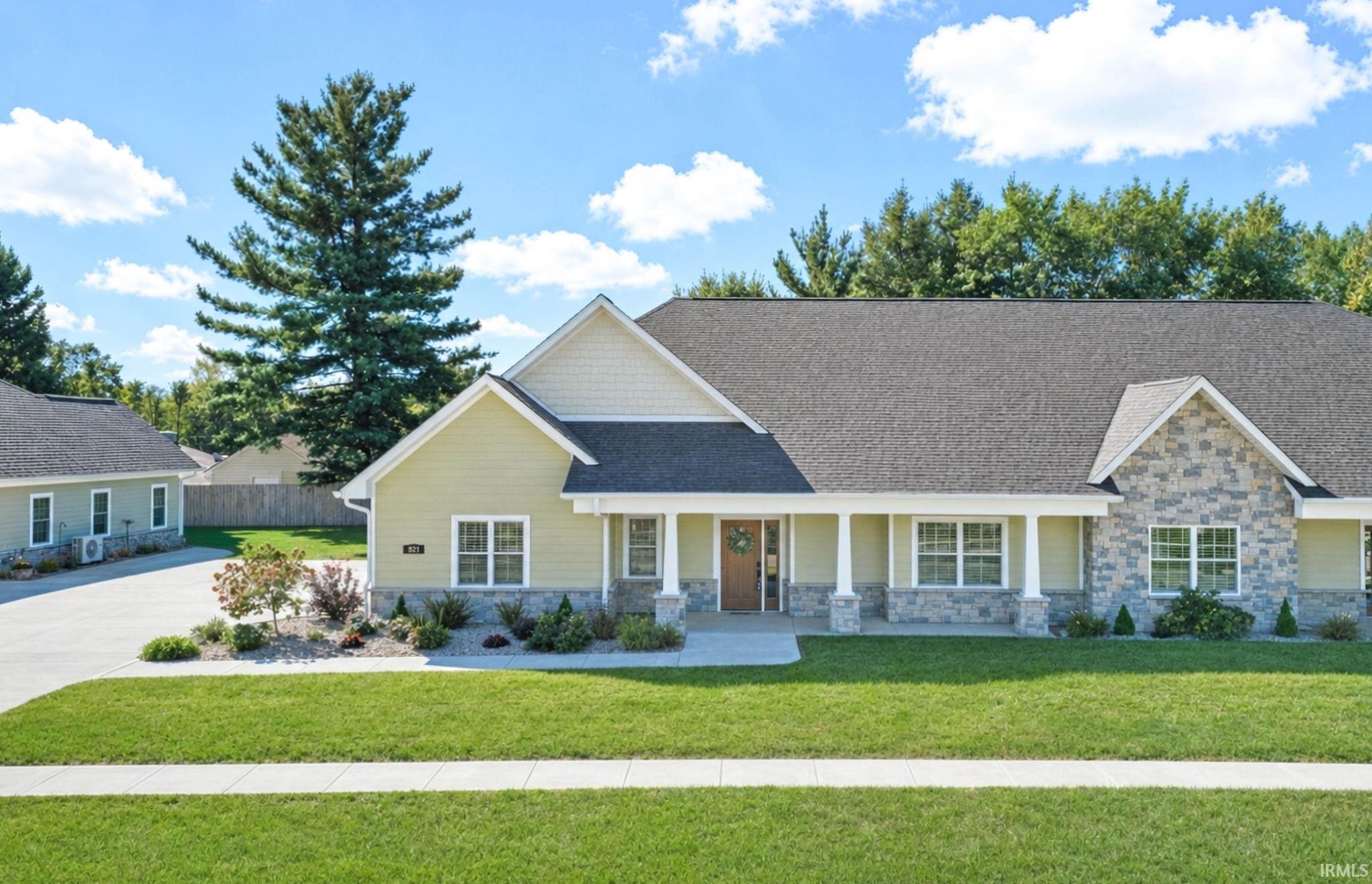 307 Blue River Drive Property Photo 1