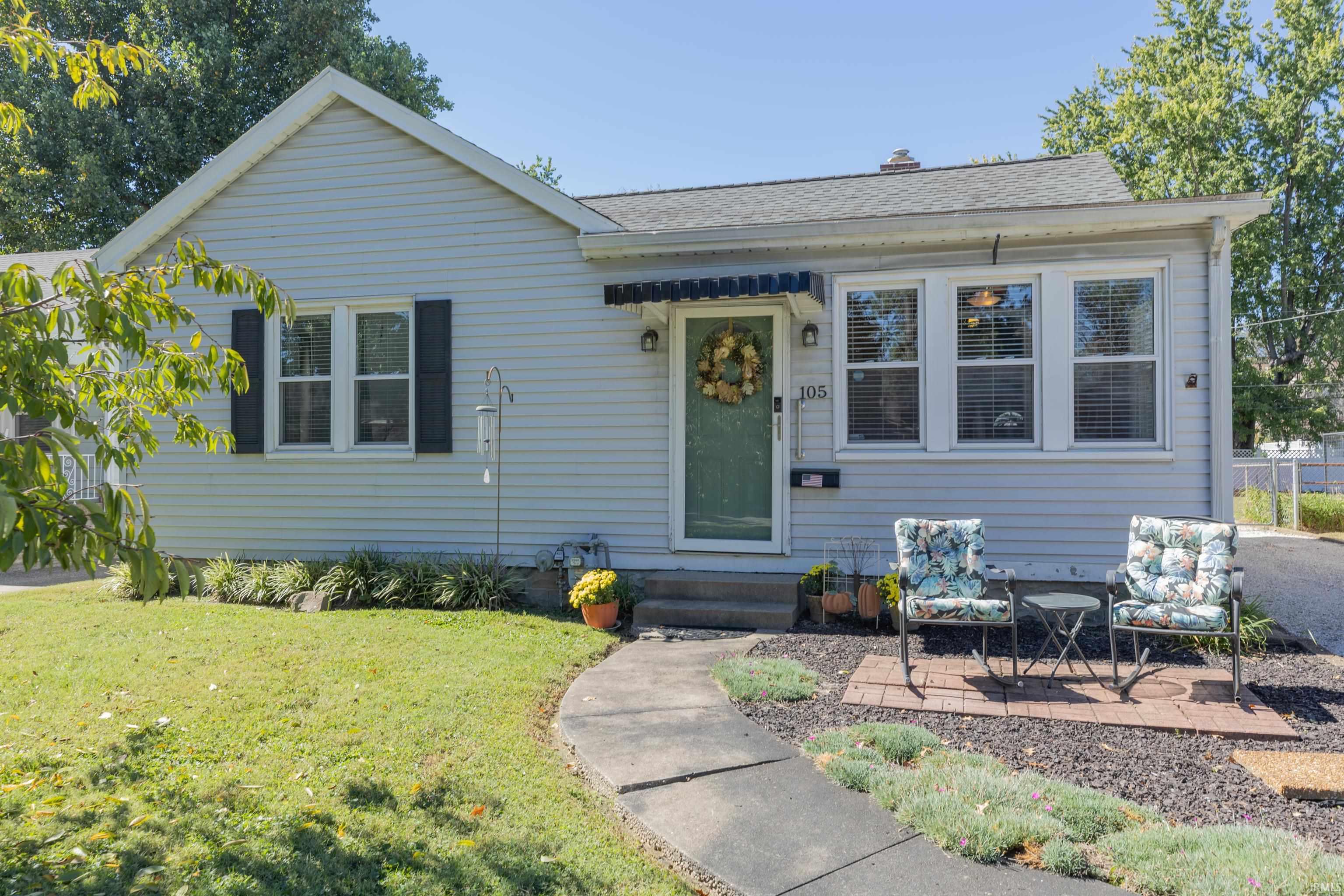 105 S Fairlawn Avenue Property Photo 1