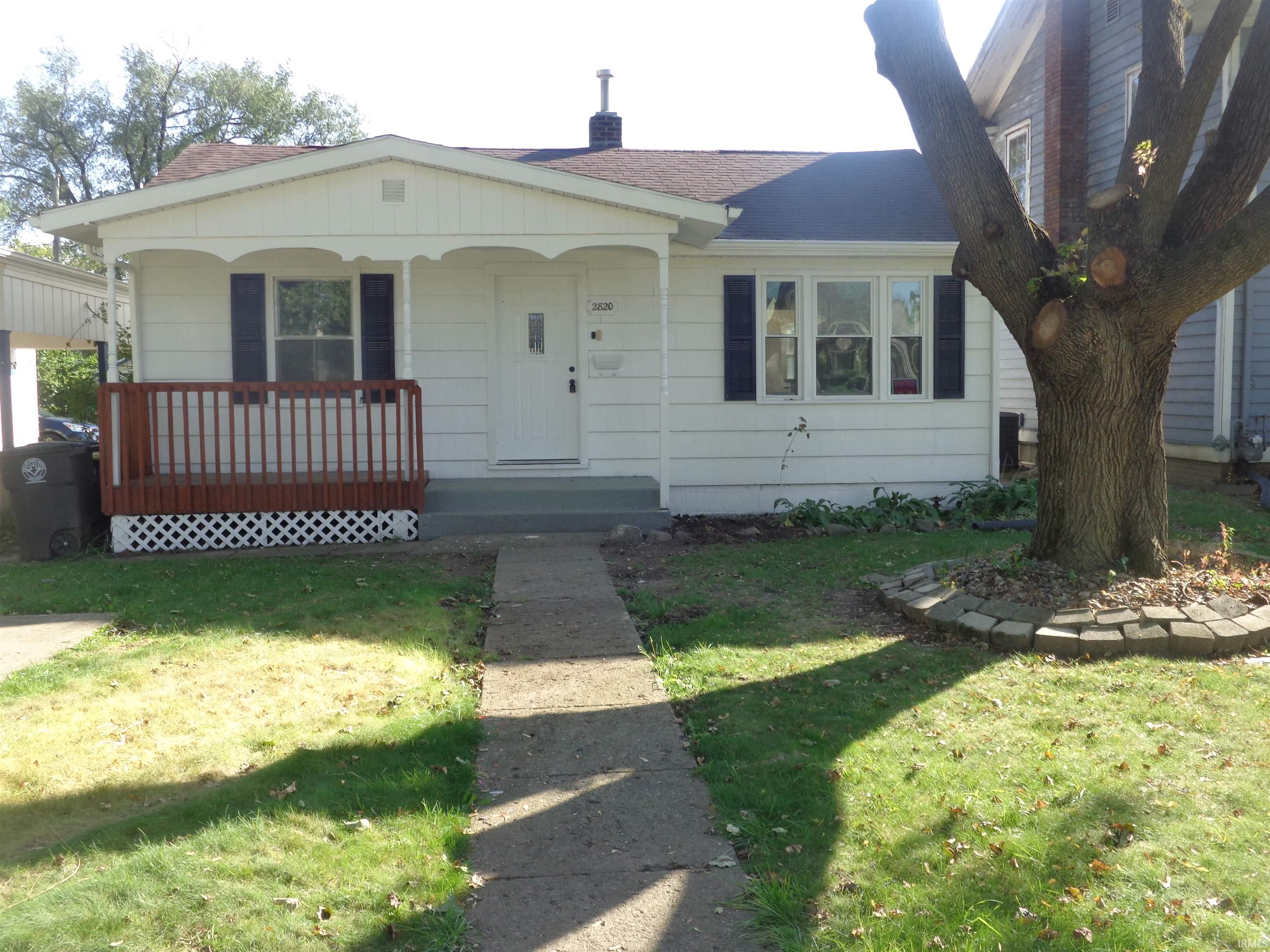 2820 Chestnut Street Property Photo 1