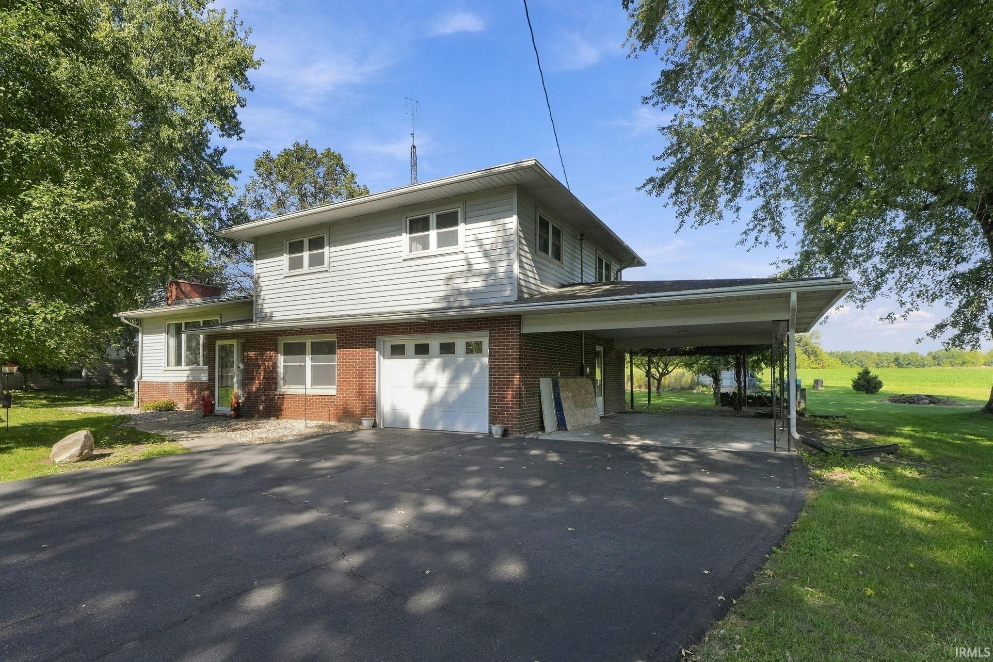1715 E Springhill Road Property Photo 1