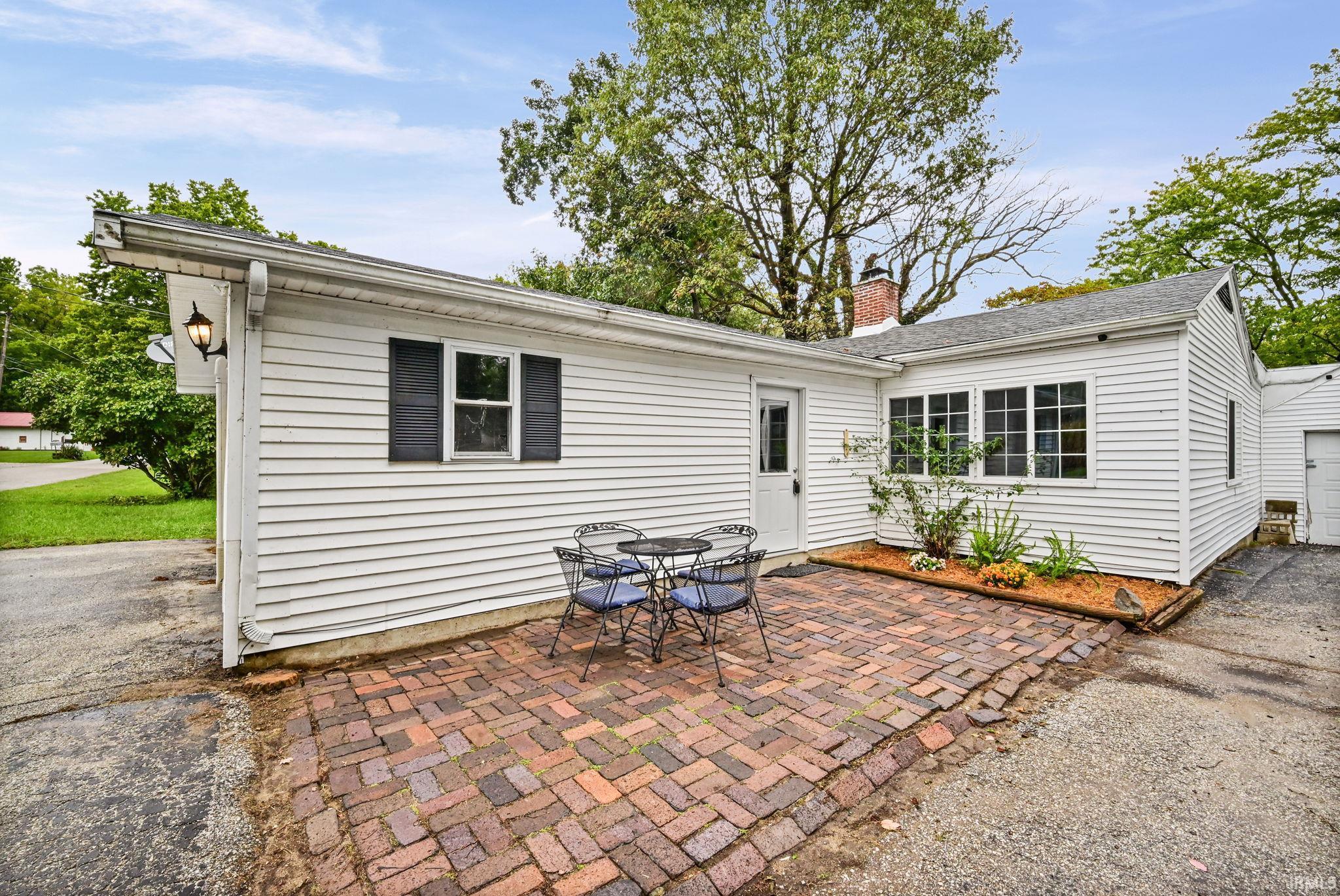 6859 N 1225 W Property Photo 1