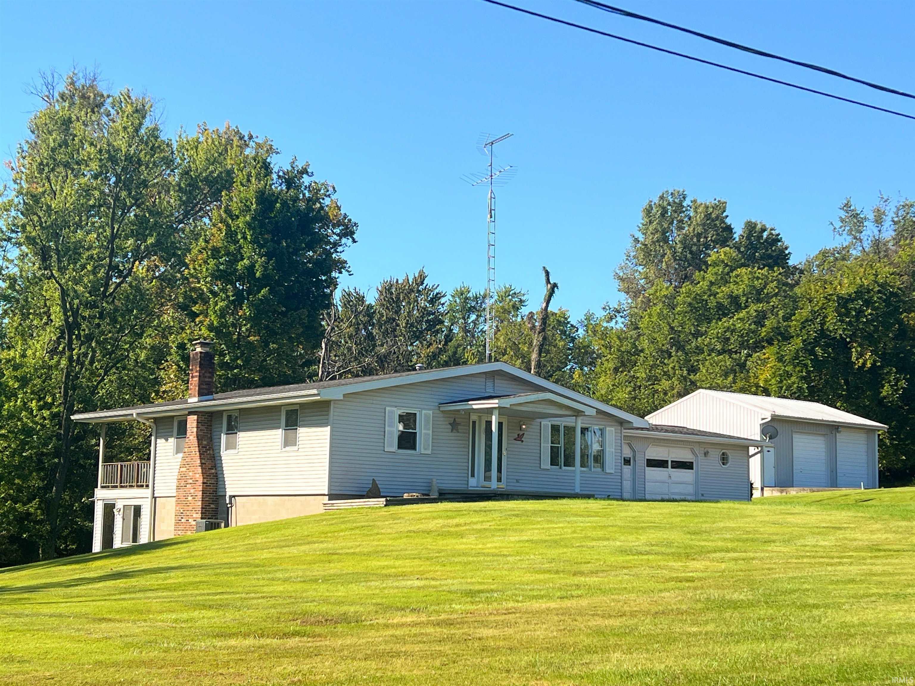 1105 E 200 N Road Property Photo 1