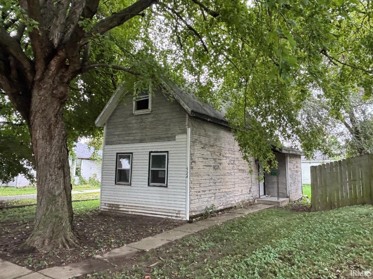 524 S Courtland Avenue Property Photo 1