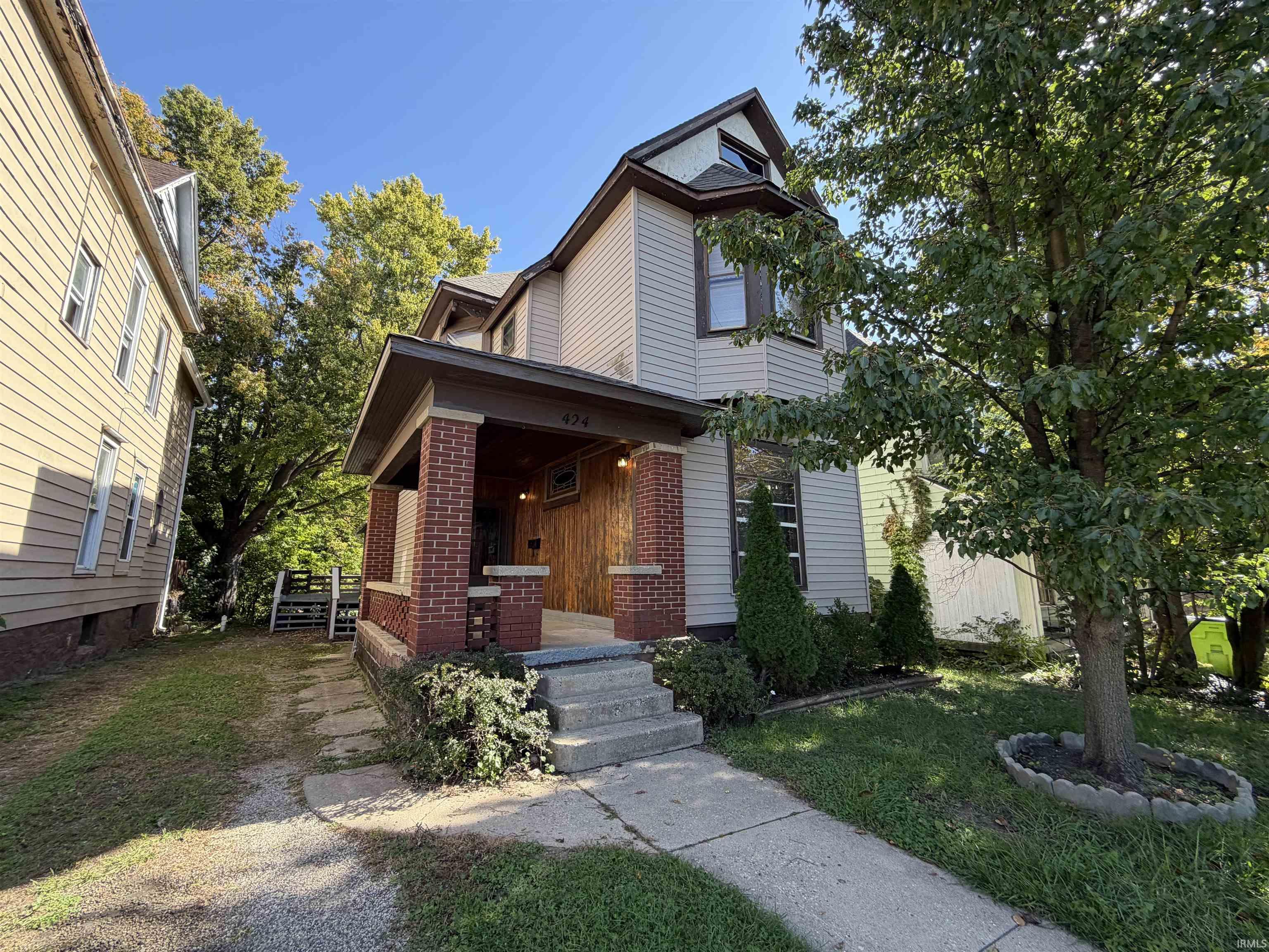 424 10th Street Property Photo 1