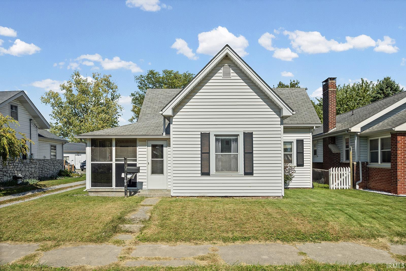 1102 E Washington Street Property Photo 1