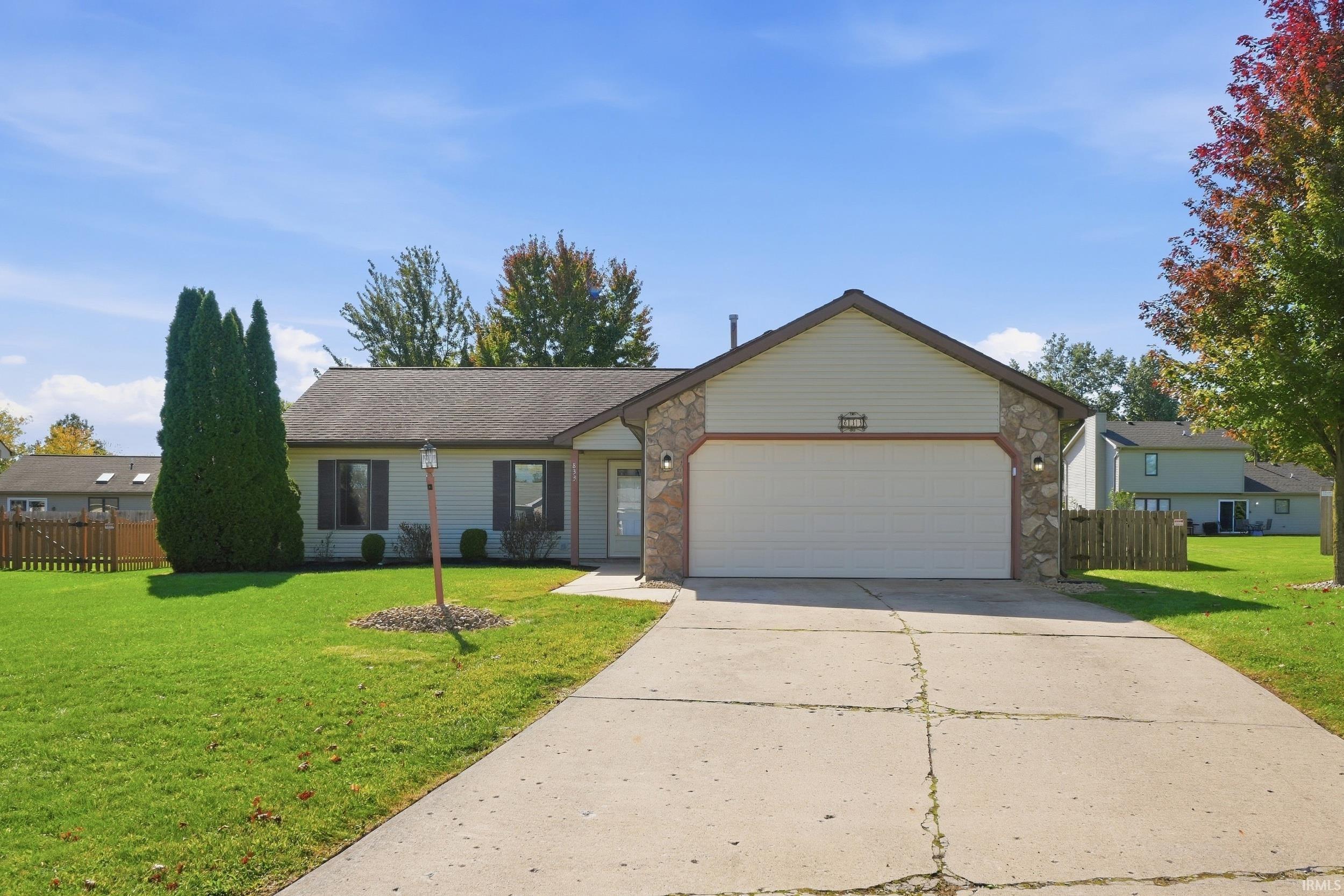 833 Laurel Hill Place Property Photo 1