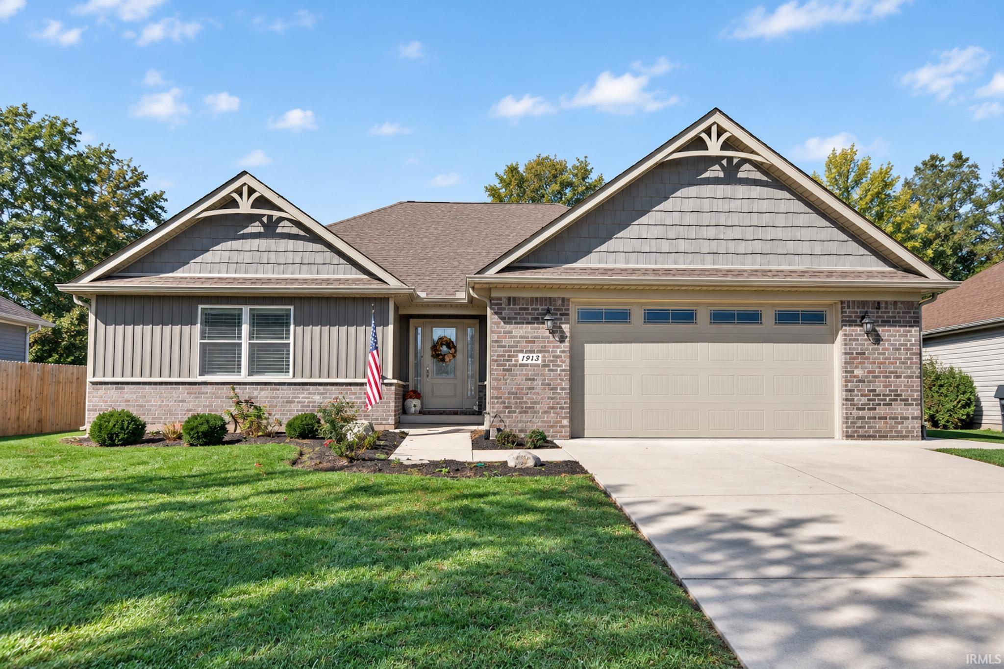 1913 N Sandal Wood Drive Property Photo 1