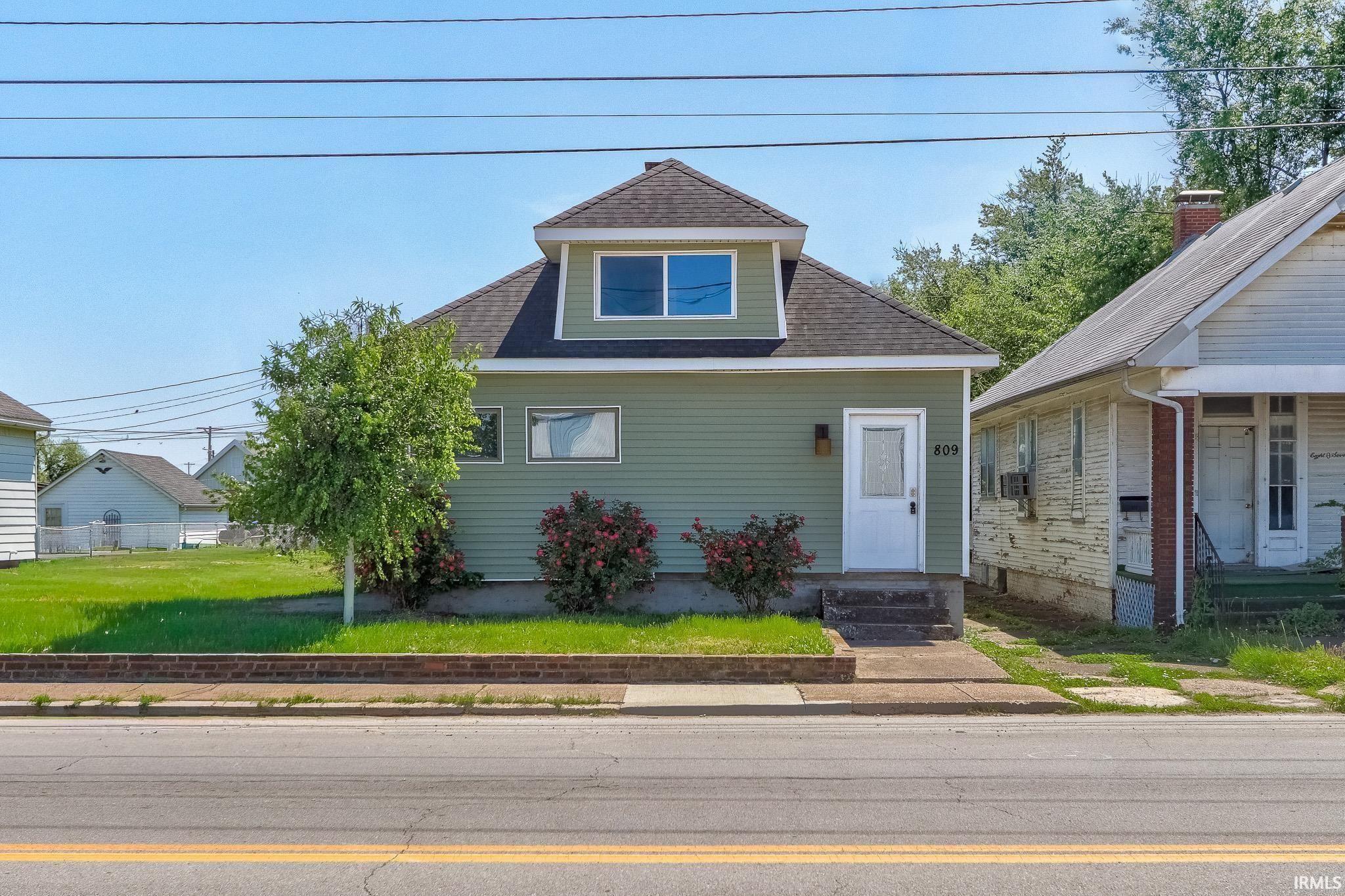 809 E Columbia Street Property Photo 1