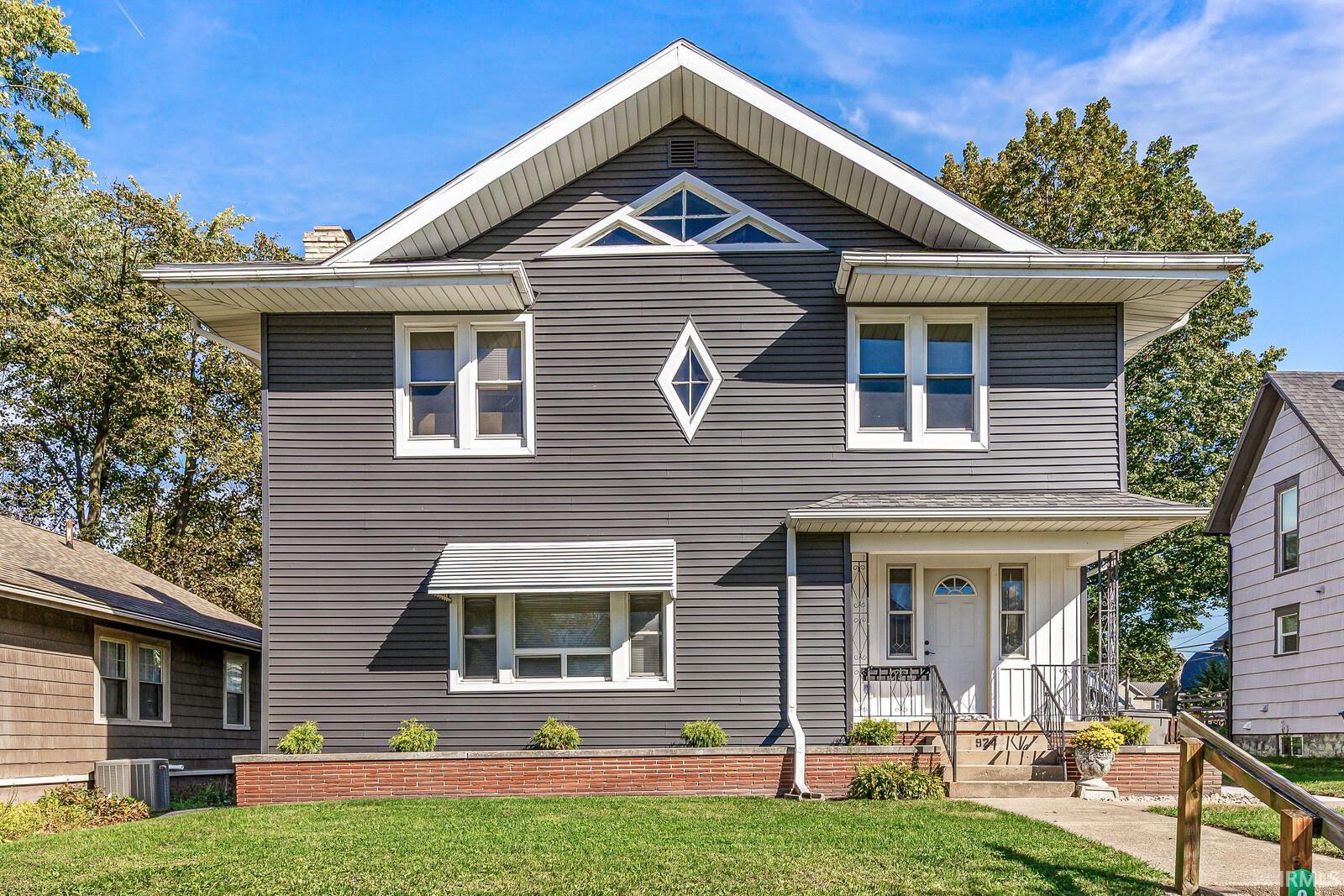 924 N Main Street Property Photo 1