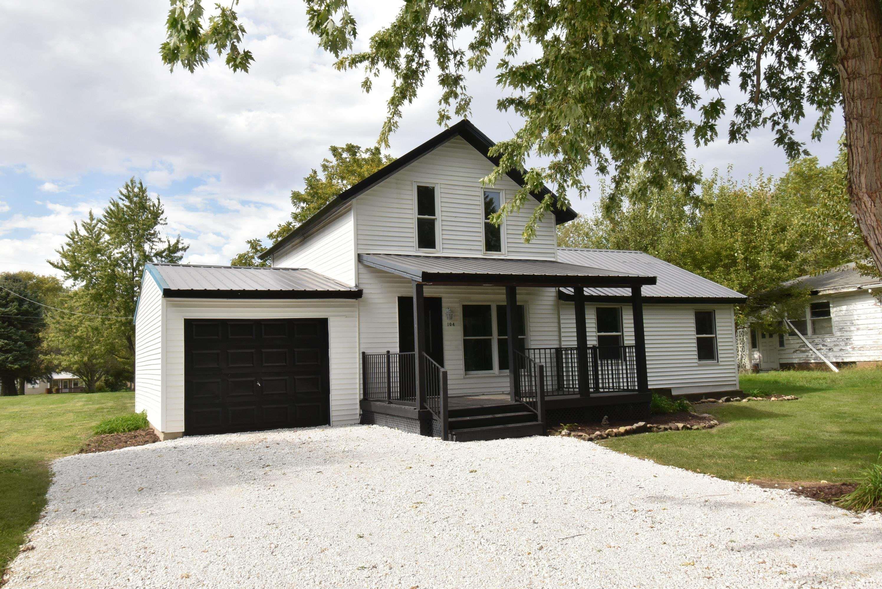104 S Maple Street Property Photo 1