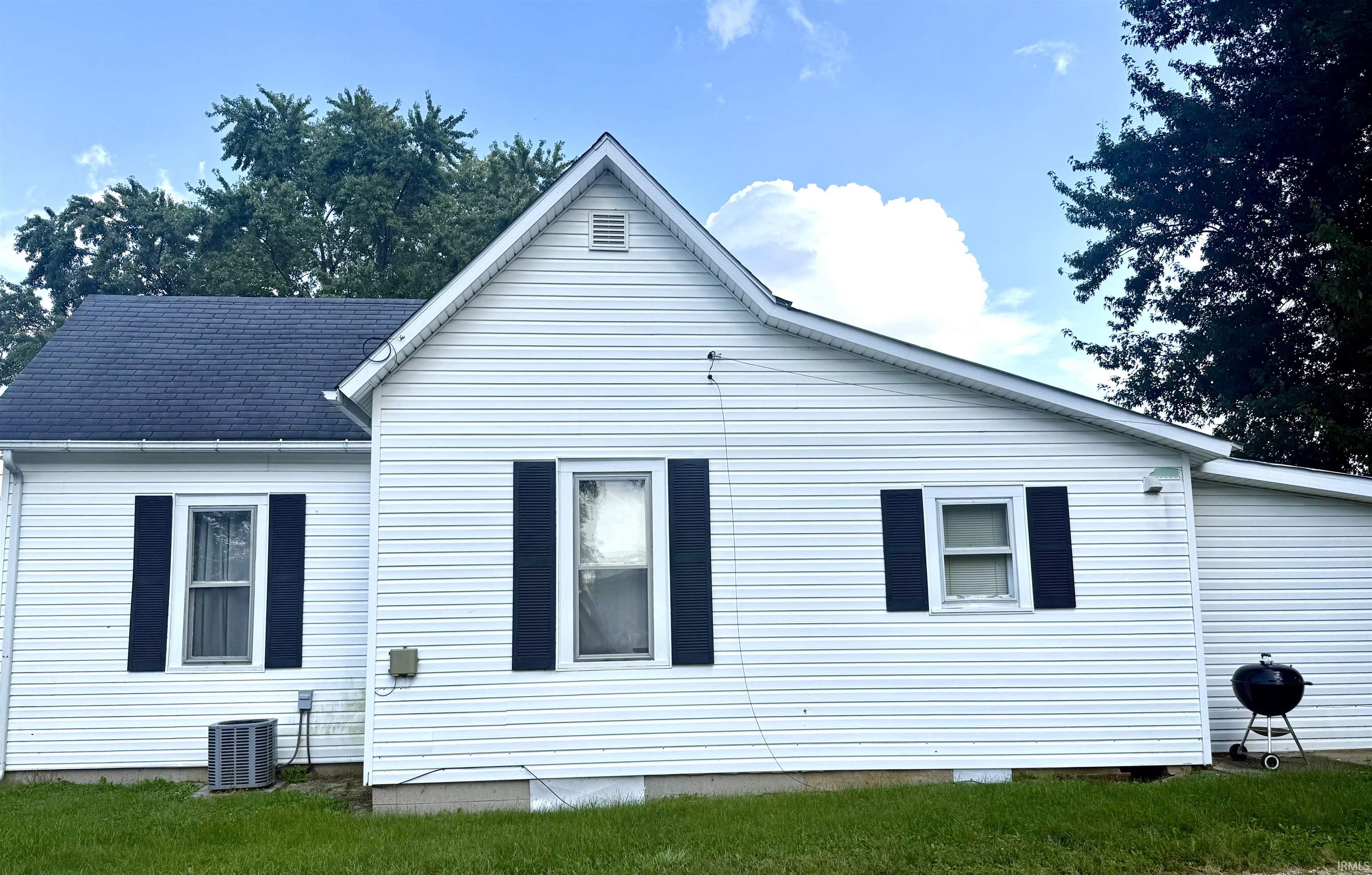 14909 W 5th Street Property Photo 1
