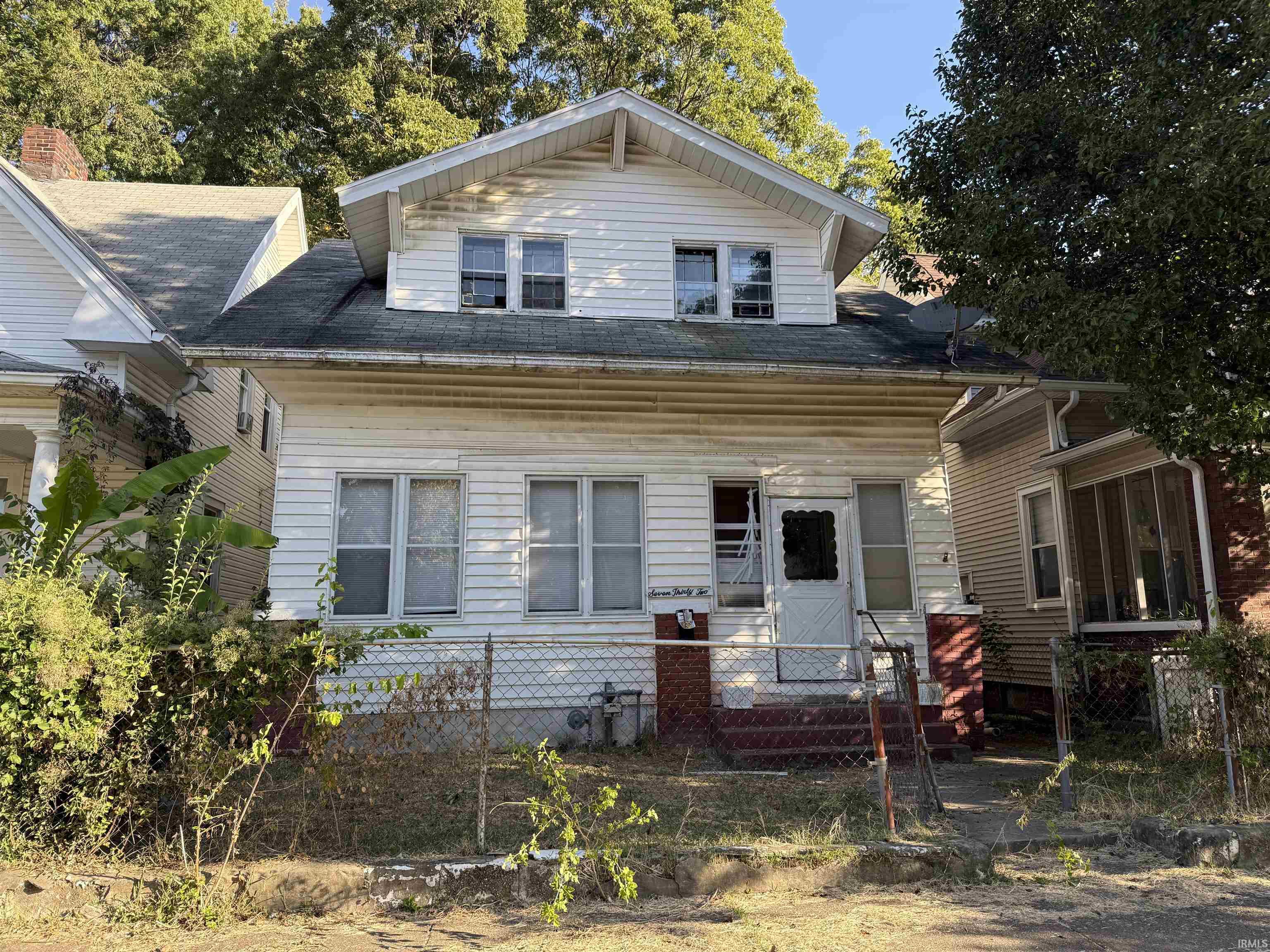 732 E Gum Street Property Photo 1