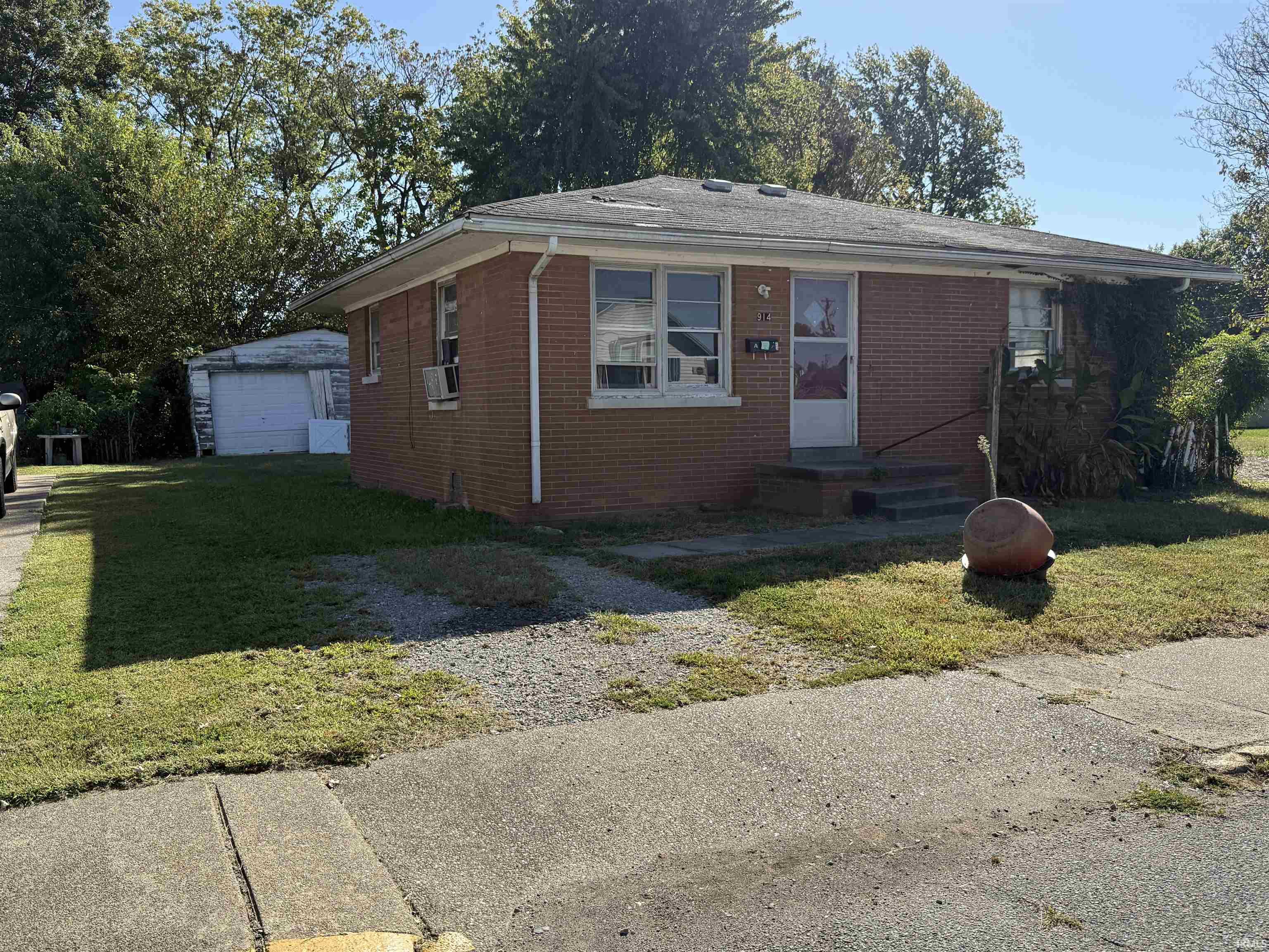 914 916 Judson Street Property Photo 1