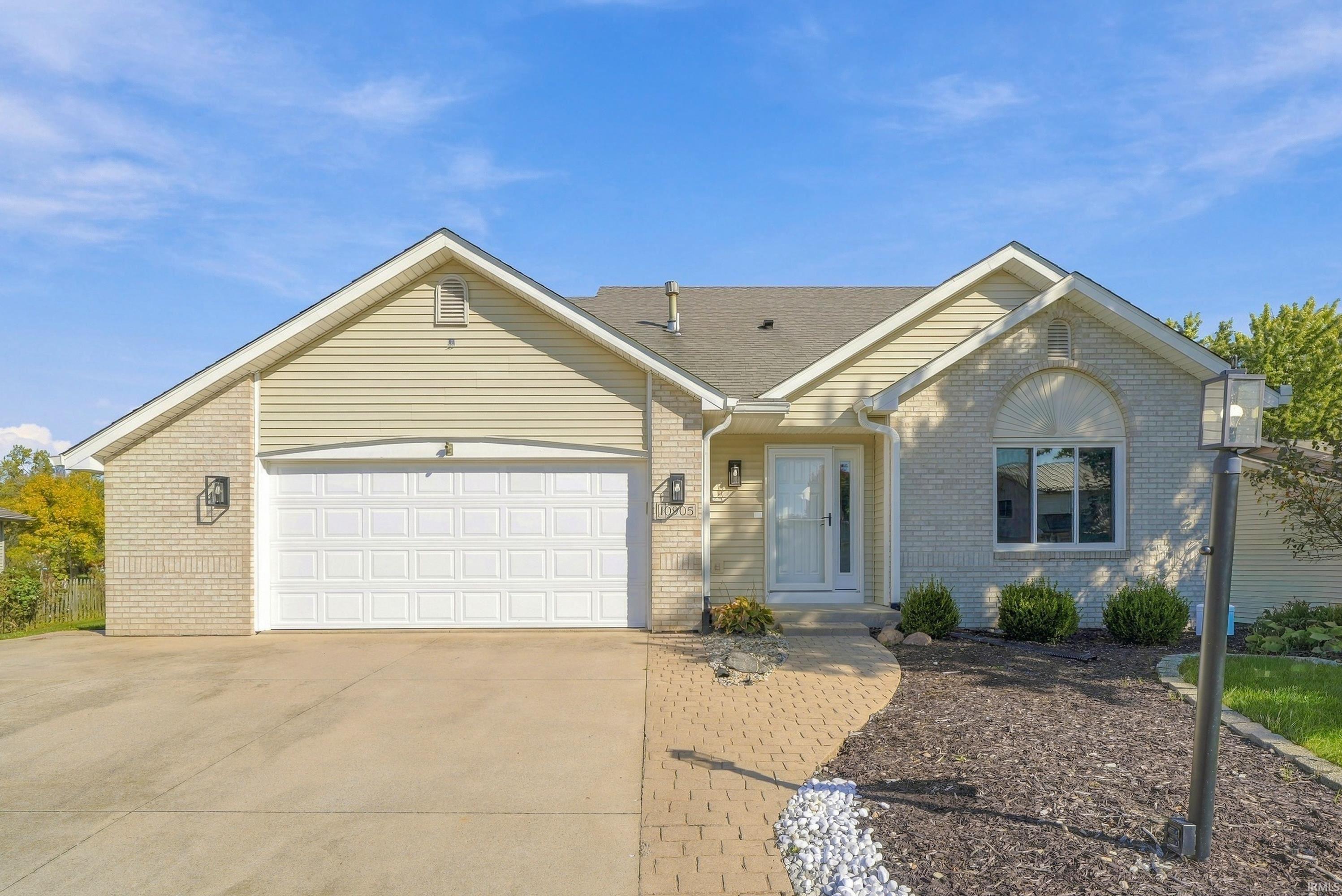 10905 Trailwood Lane Property Photo 1
