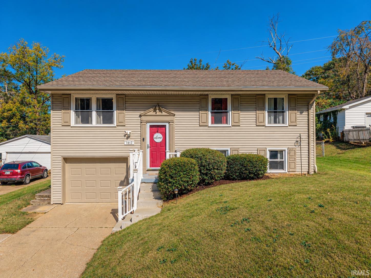 1013 Cross Gate Drive Property Photo 1