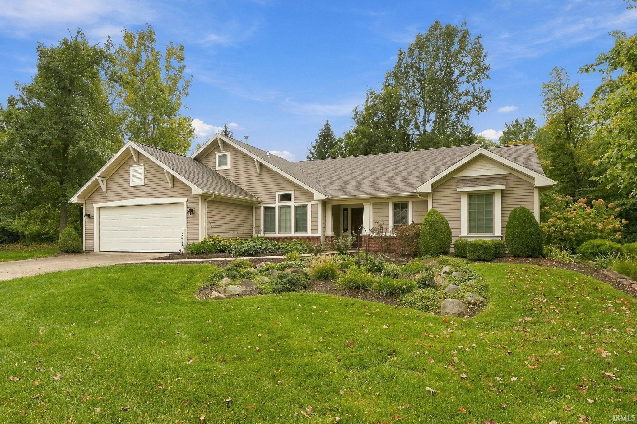 9415 Craig's Cove Property Photo 1