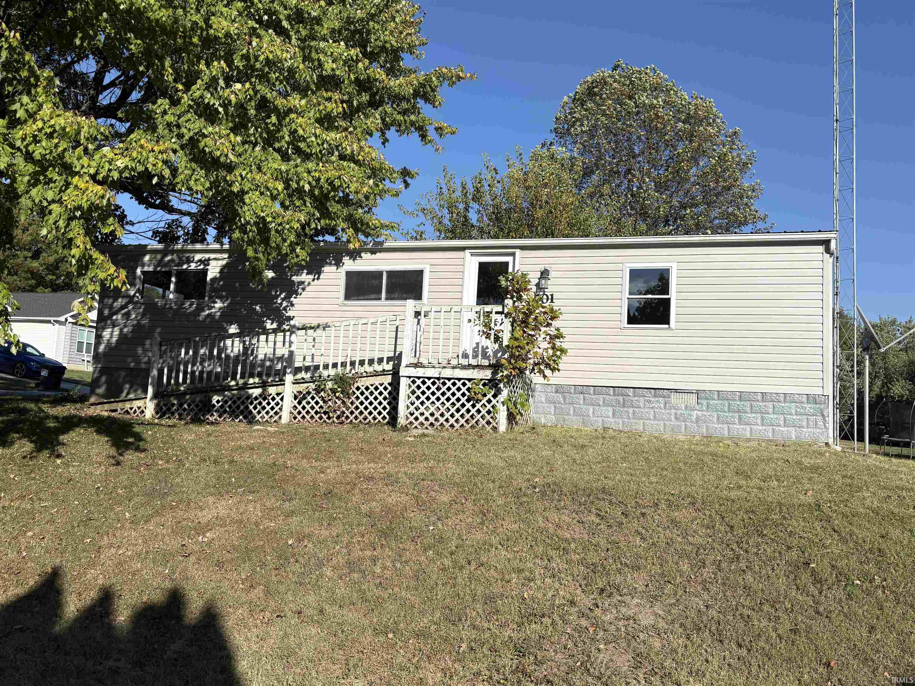 401 S First Street Property Photo 1