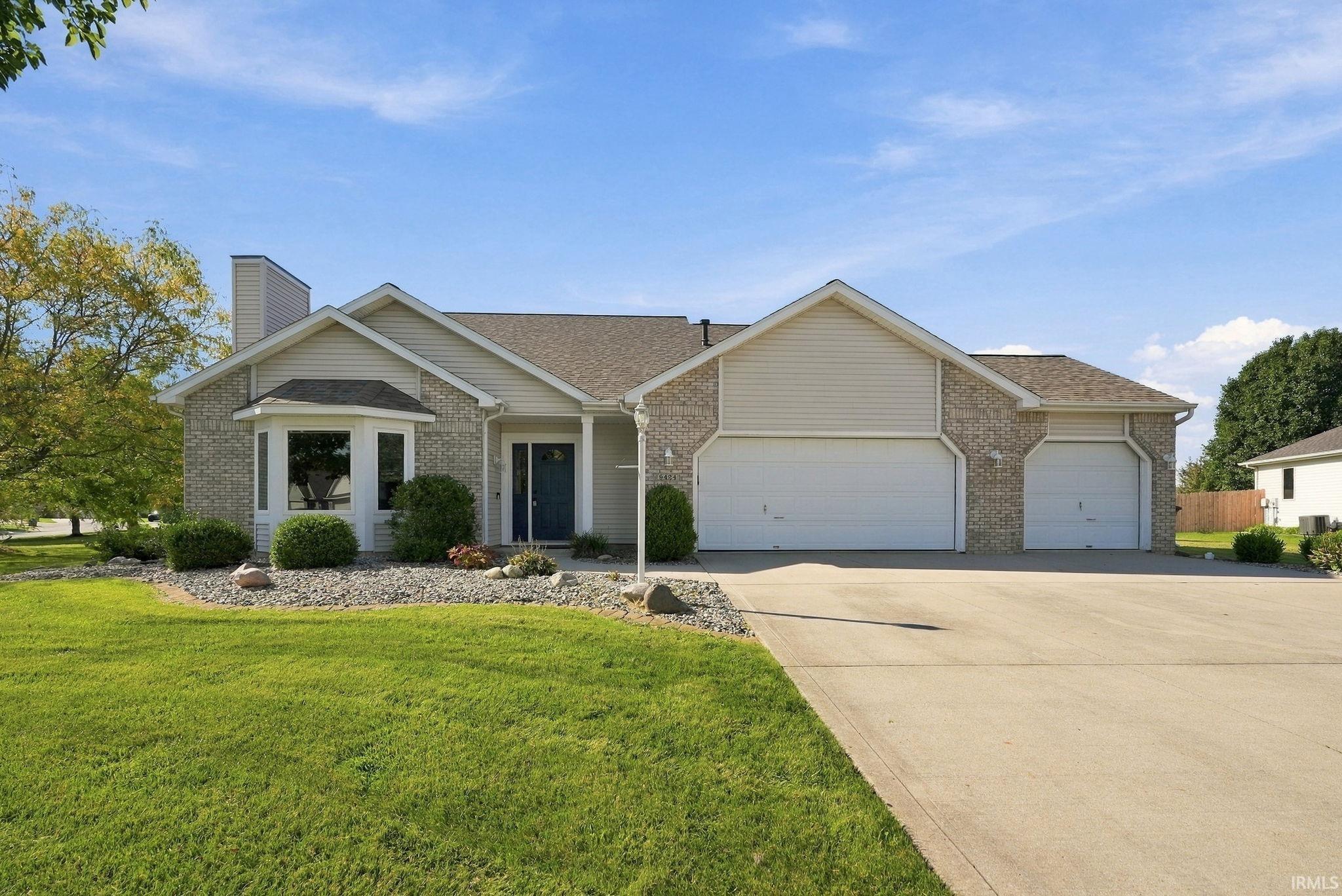 9424 Greyhawk Drive Property Photo 1
