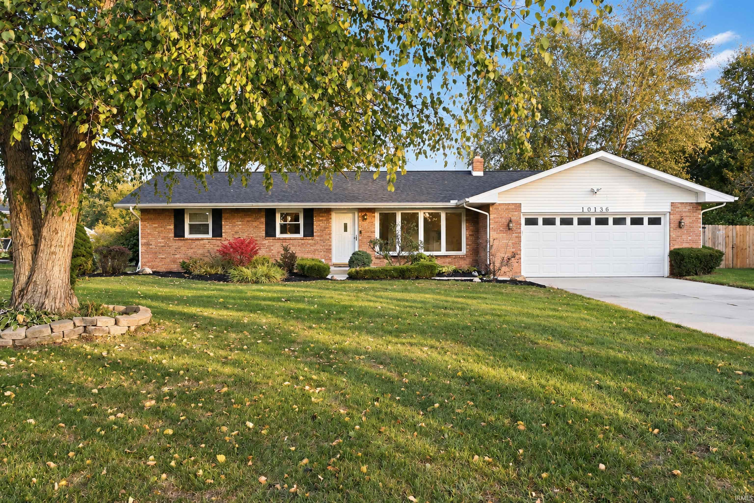 10136 Glen Lee Trail Property Photo 1