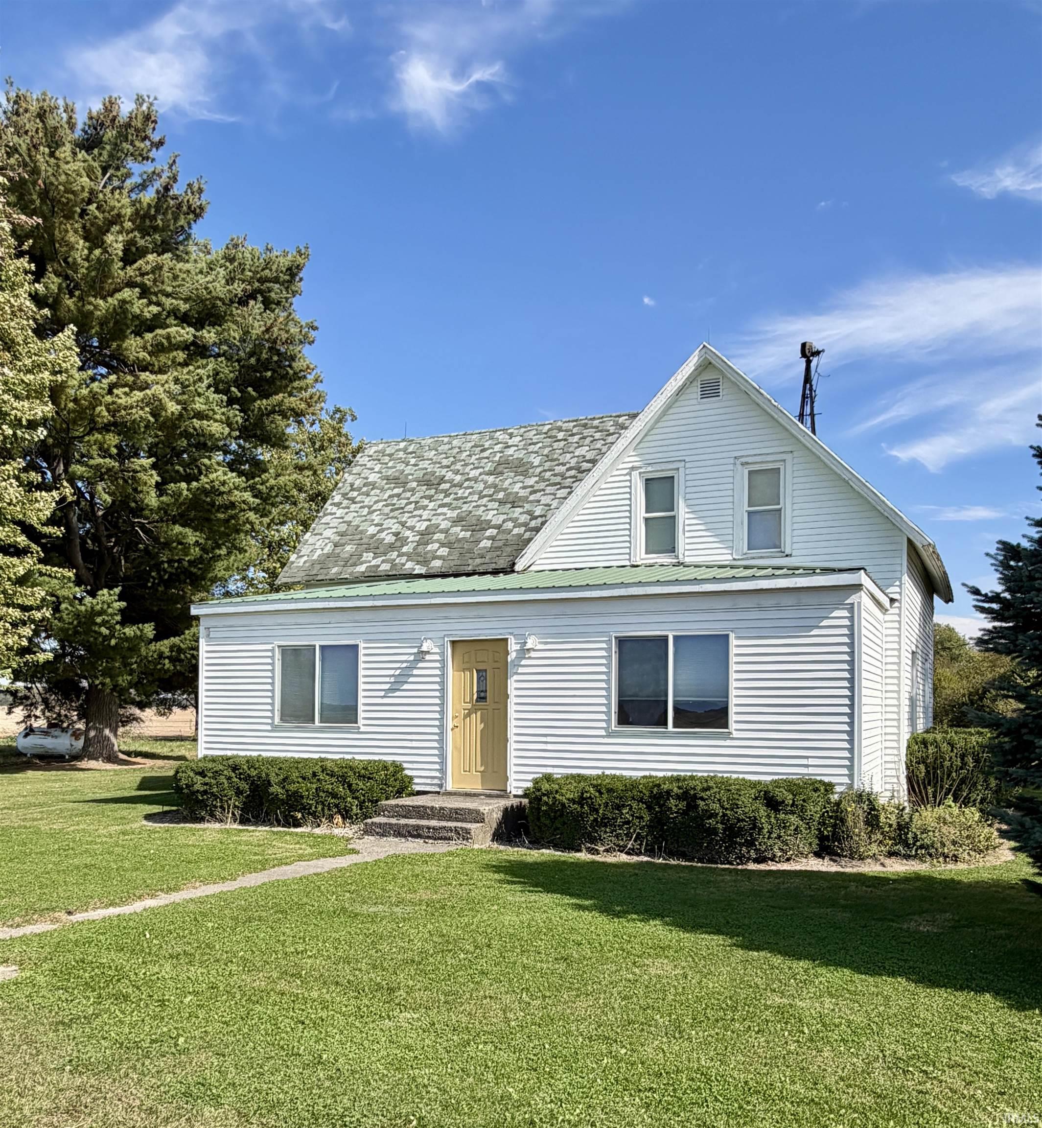 6257 N 100 E Property Photo 1