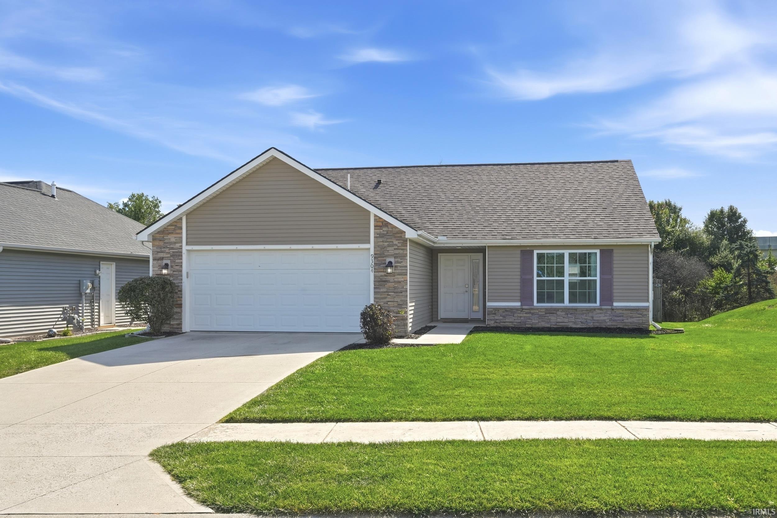 9304 Acacia Passage