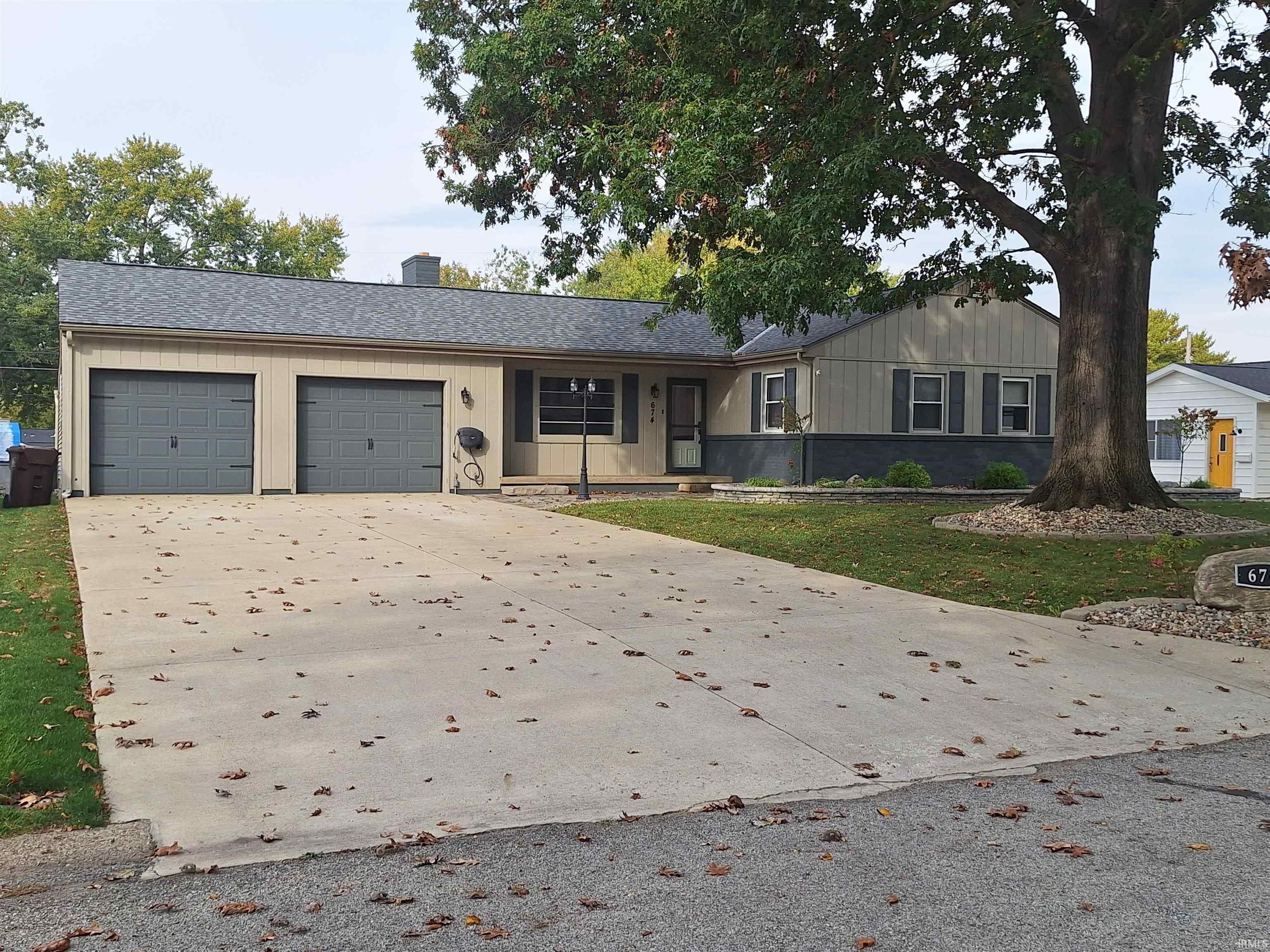 674 Fairway Drive Property Photo 1