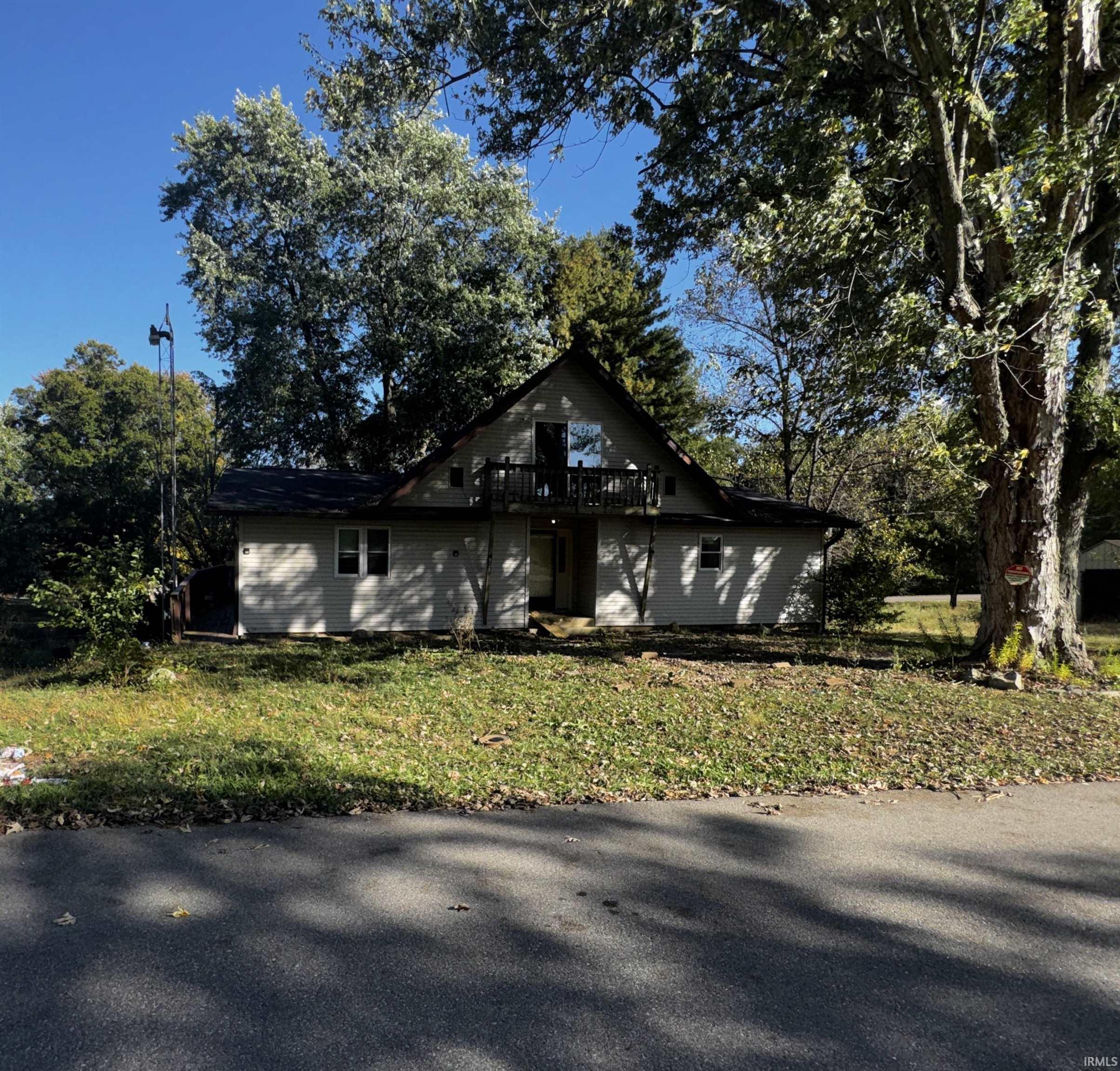 921 S Strauser Road Property Photo 1