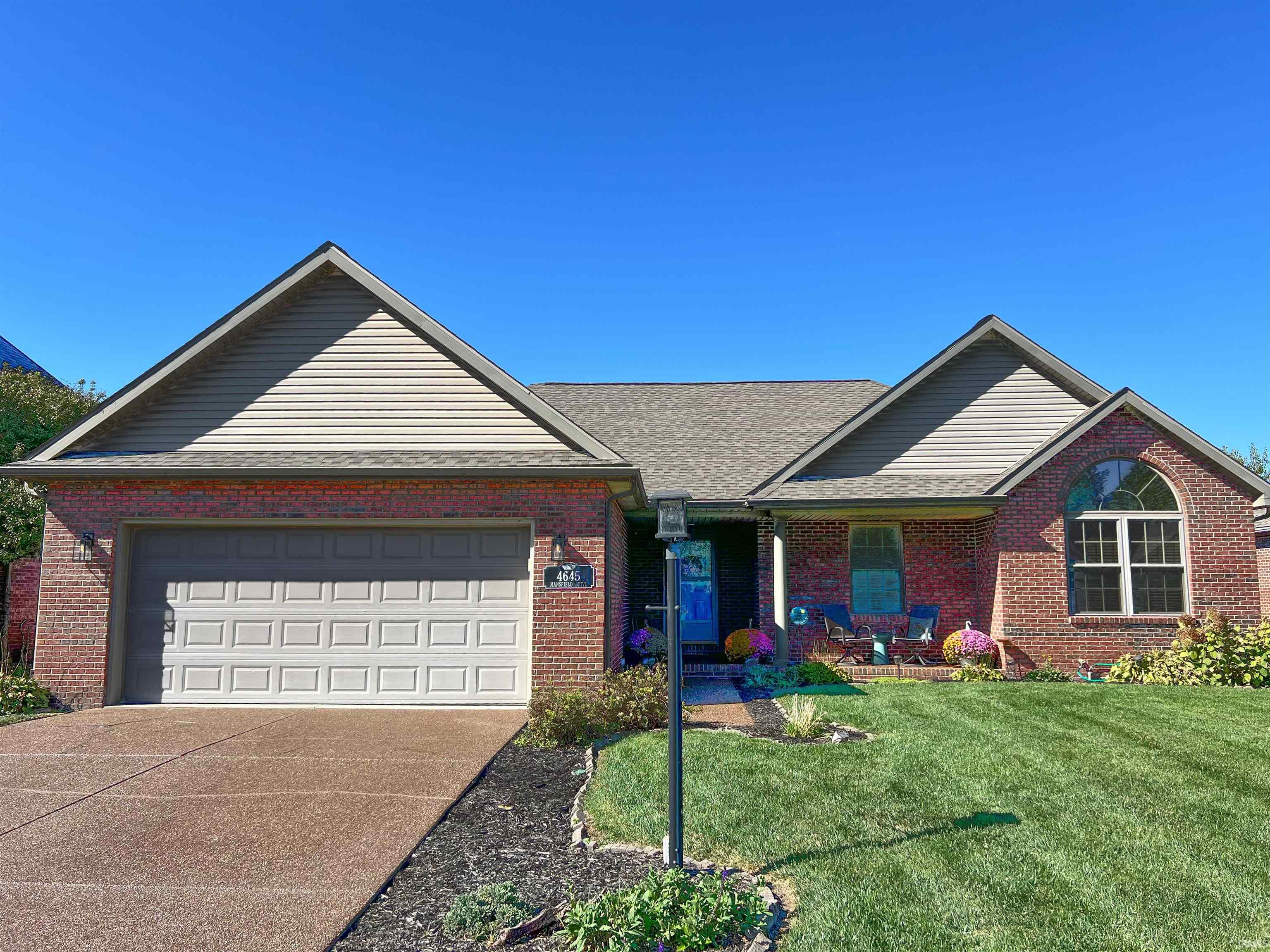 4645 Mansfield Drive Property Photo 1