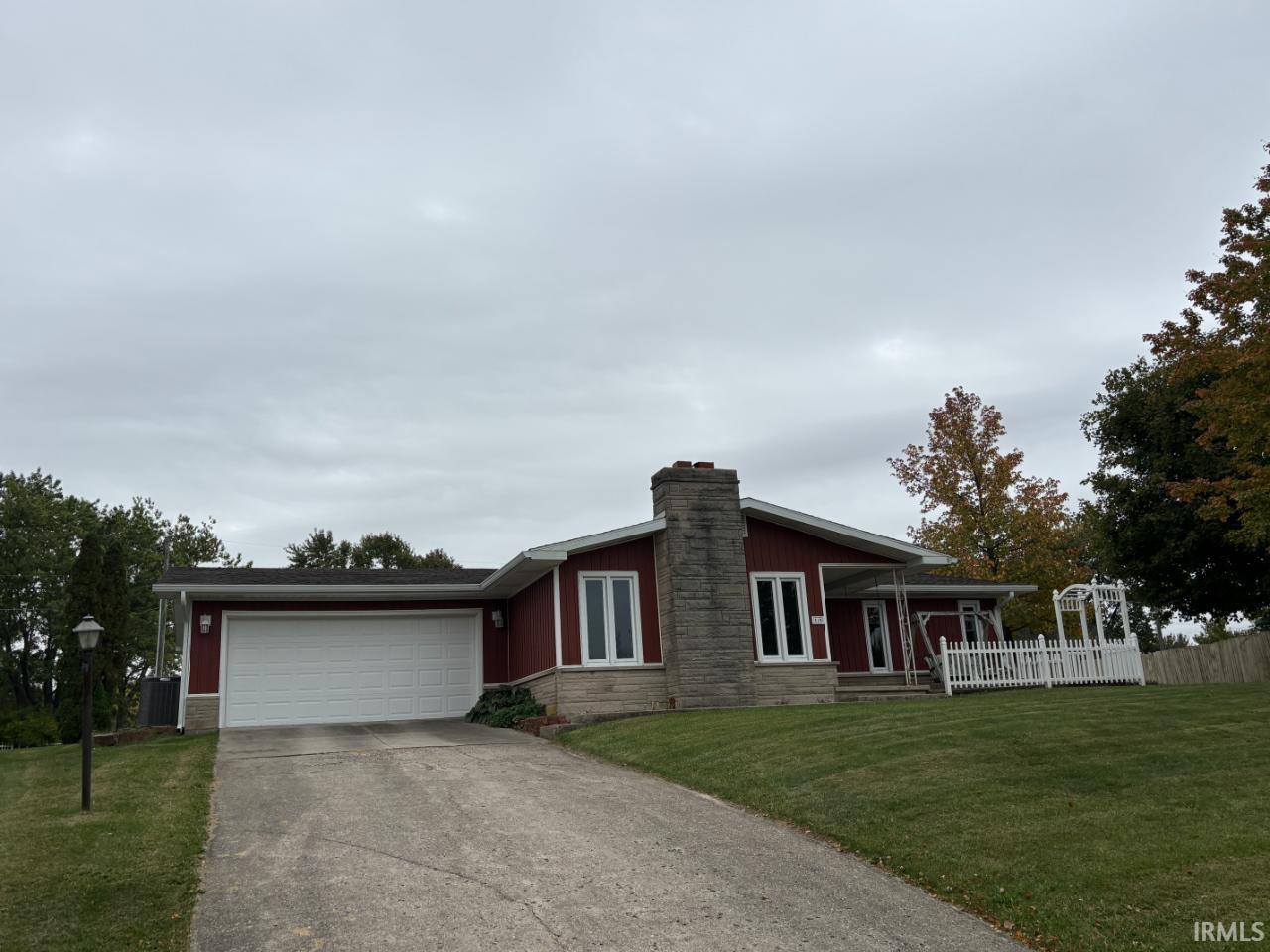 210 Hillside Drive Property Photo 1