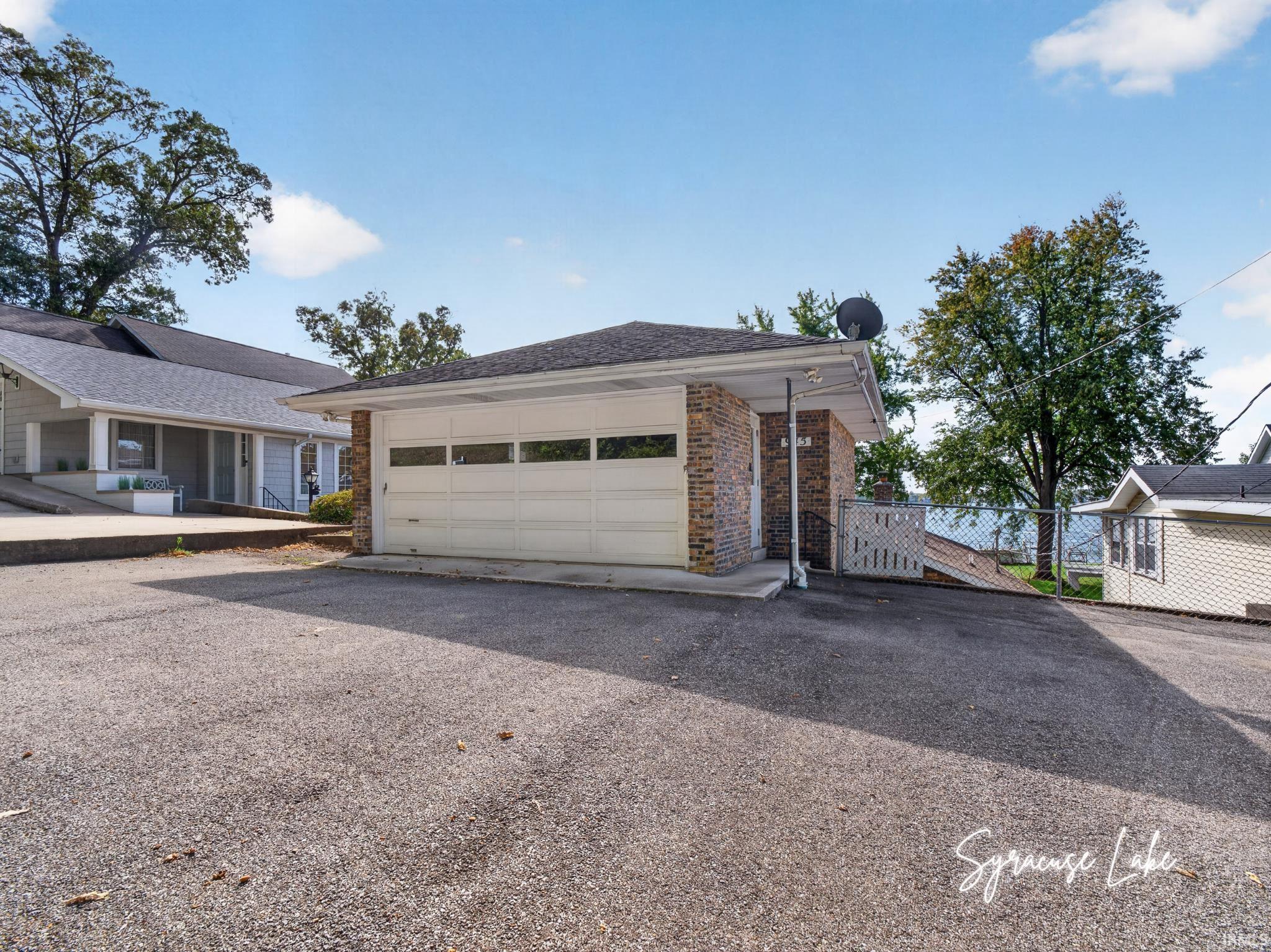 945 E Northshore Drive Property Photo 1