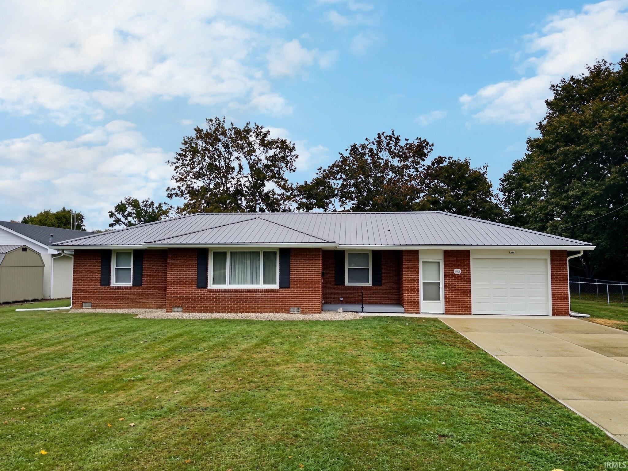 3318 Windsor Way Property Photo 1