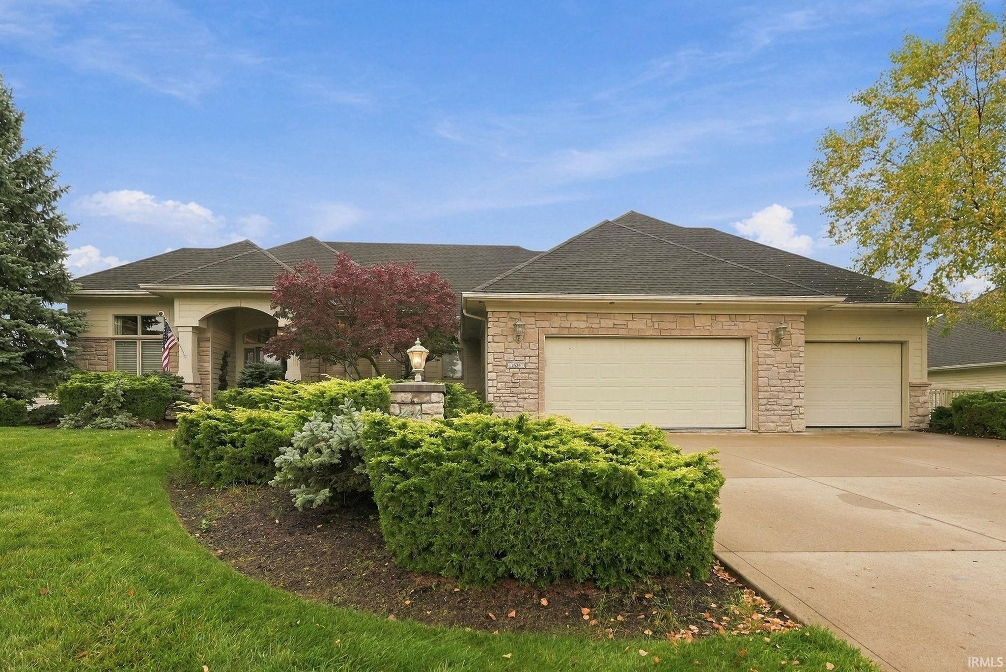 1634 Autumn Run Property Photo 1