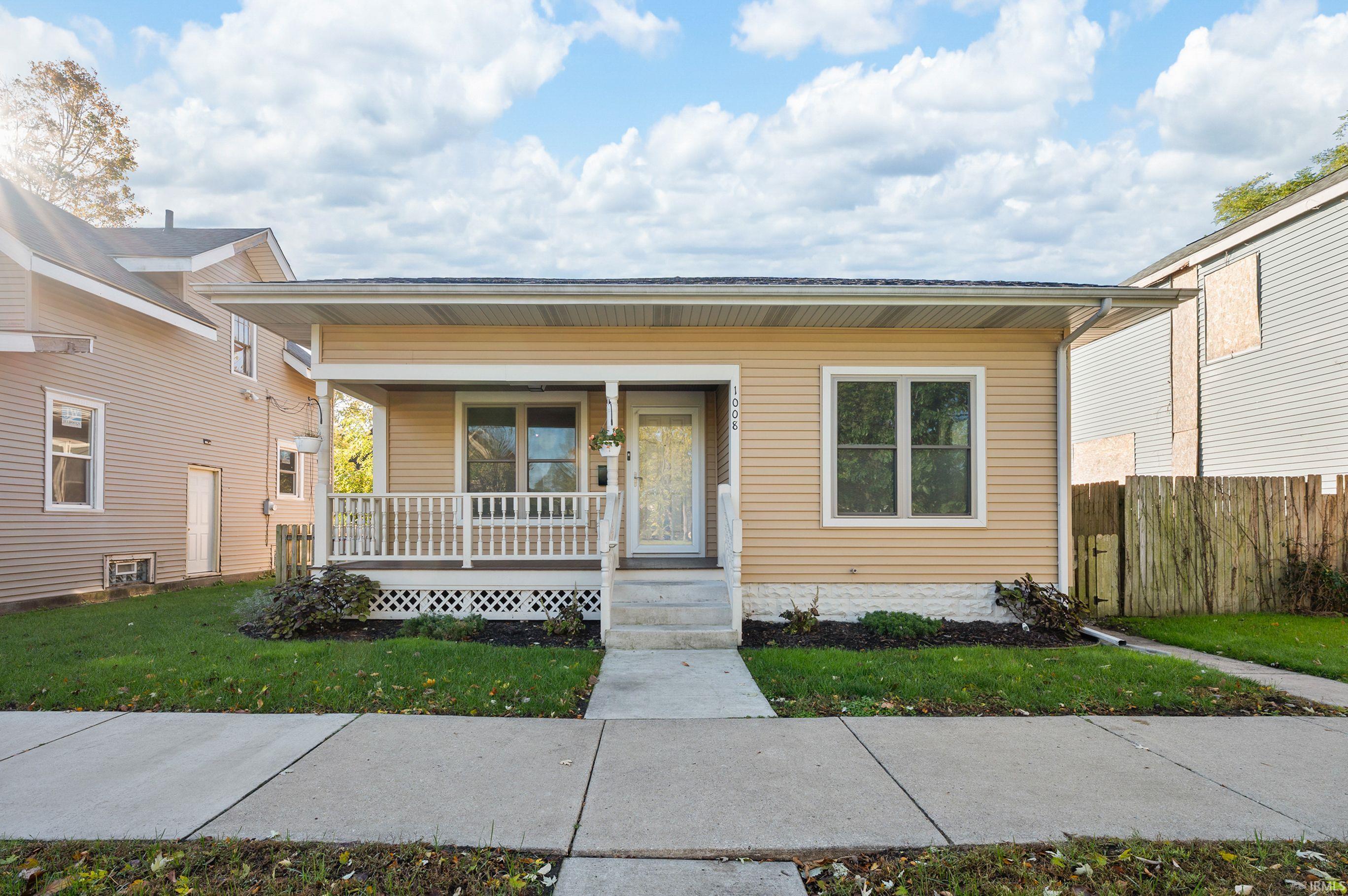 1008 California Avenue Property Photo 1