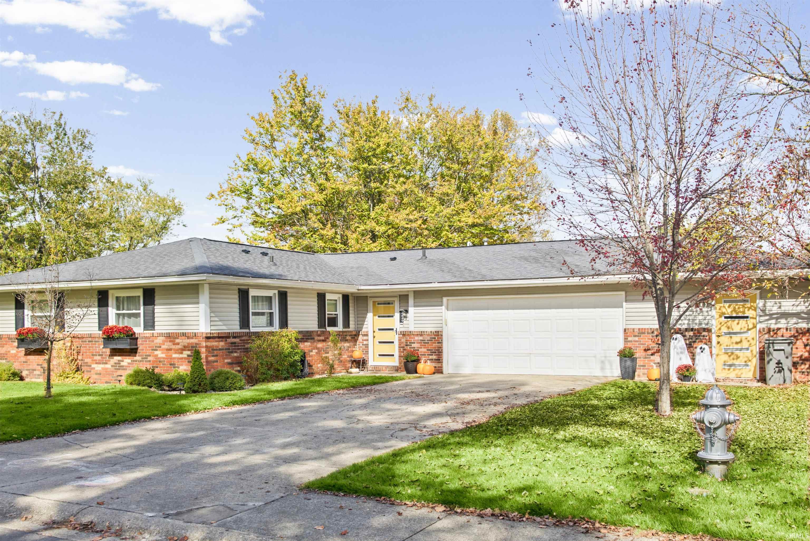 3649 S Sowder Square Property Photo 1