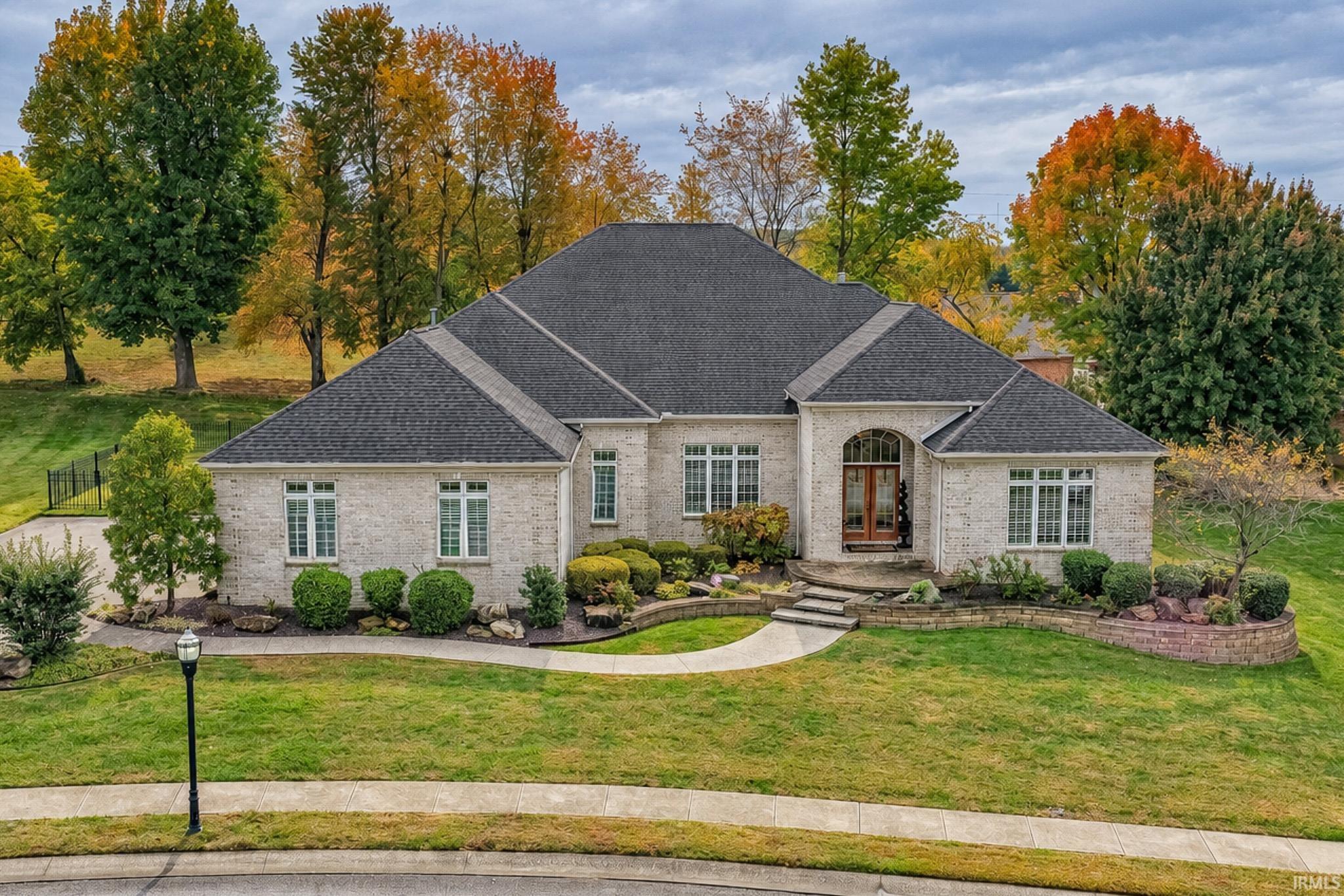 10070 Stonecreek Circle Property Photo 1