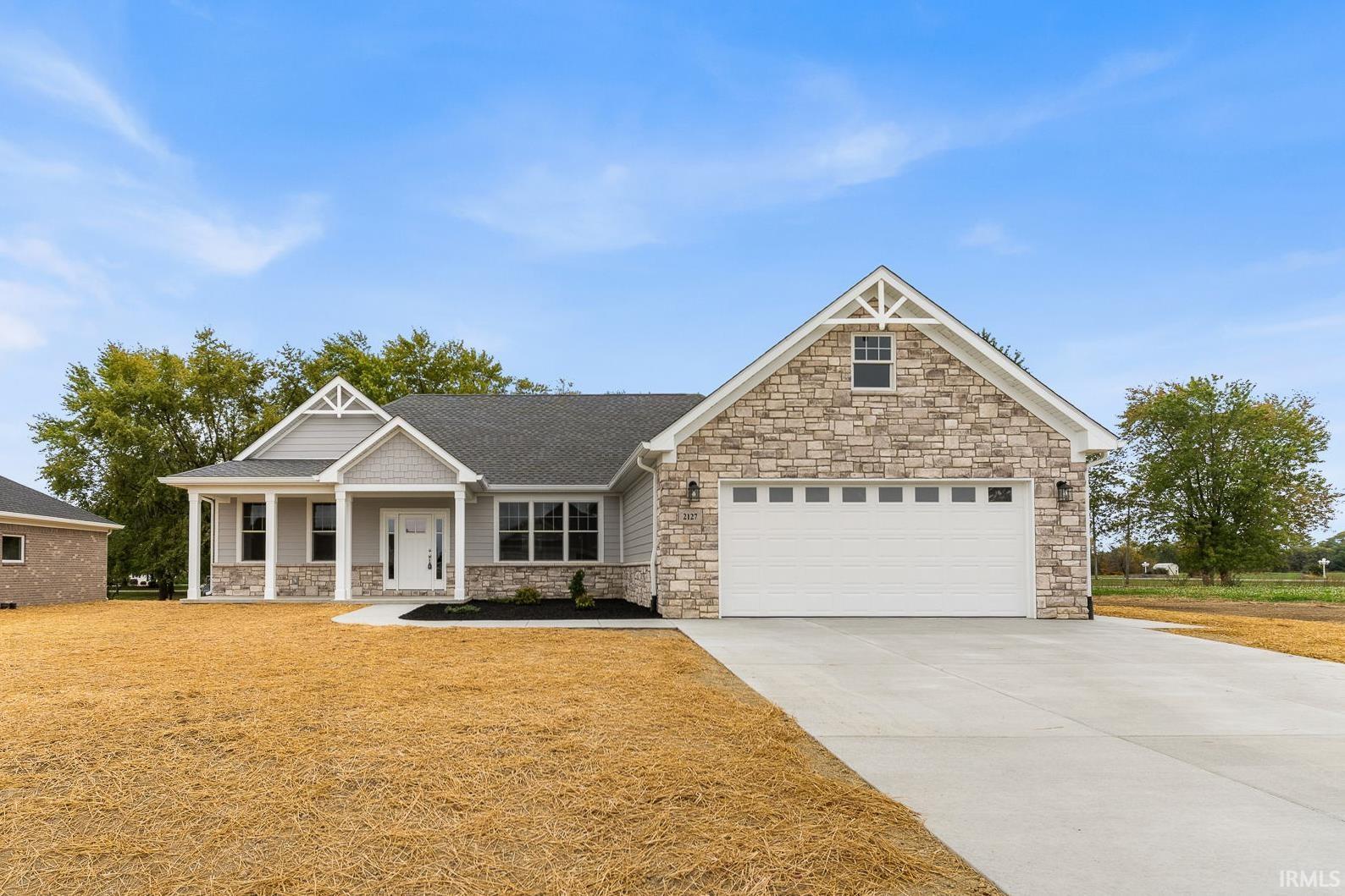 2127 Deepwater Loop Property Photo 1