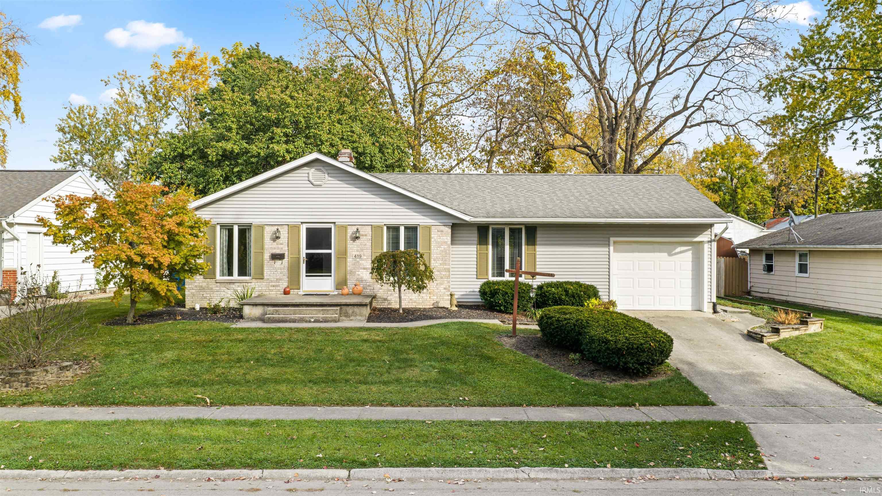 419 Meadow Lane Property Photo 1