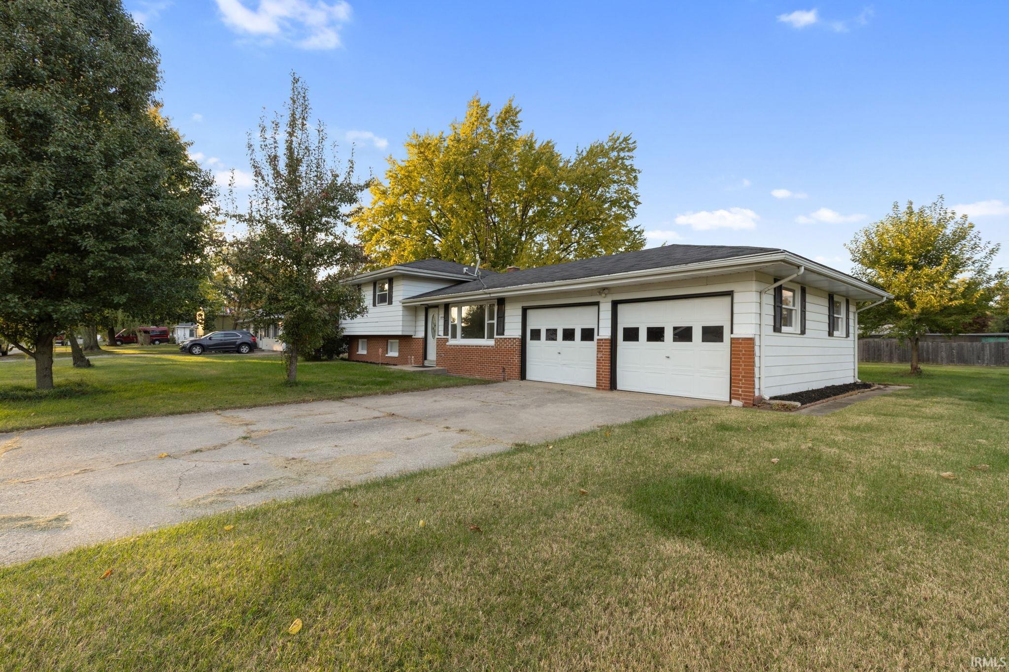 1004 Markle Avenue Property Photo 1