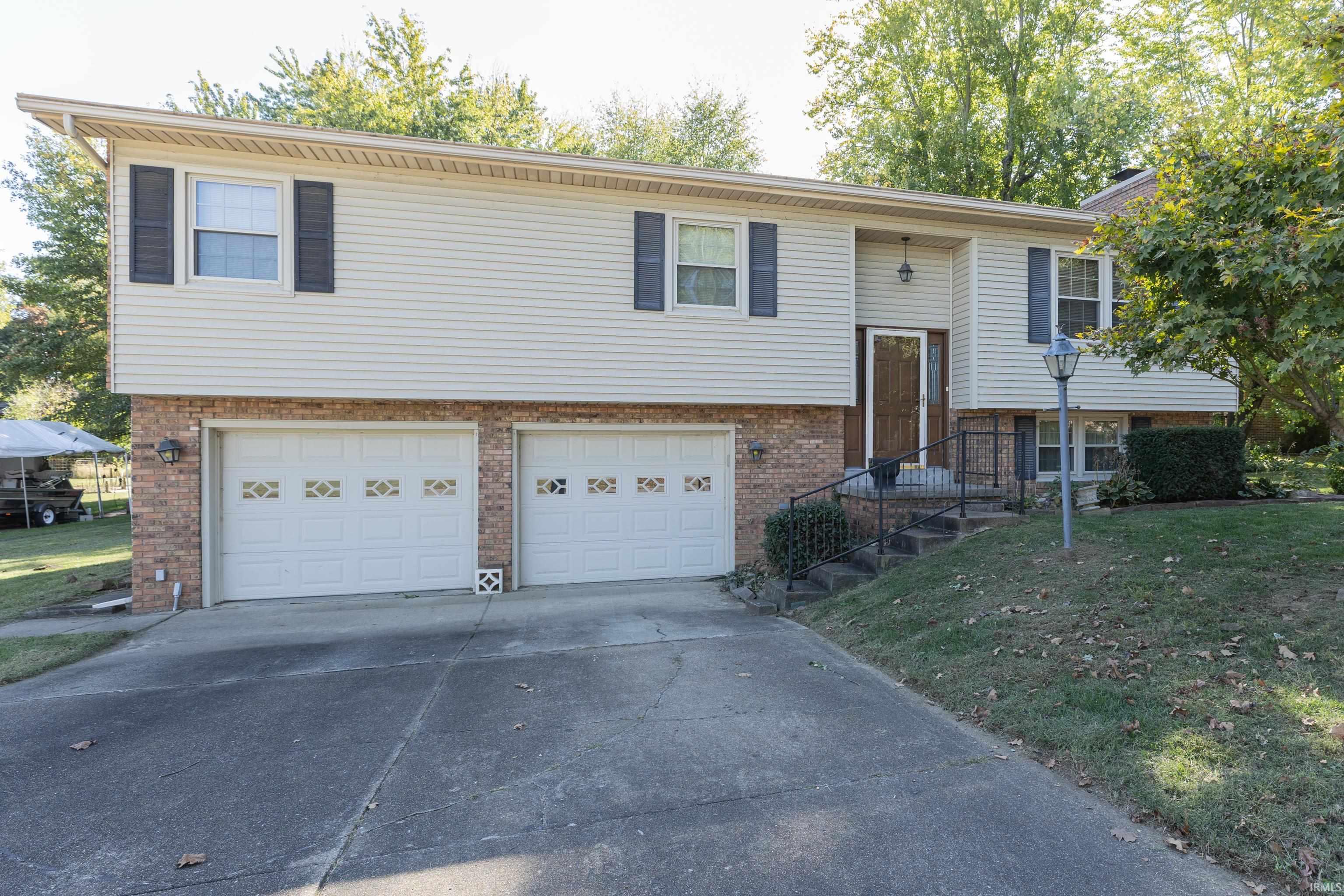 8377 N Birch Drive Property Photo 1