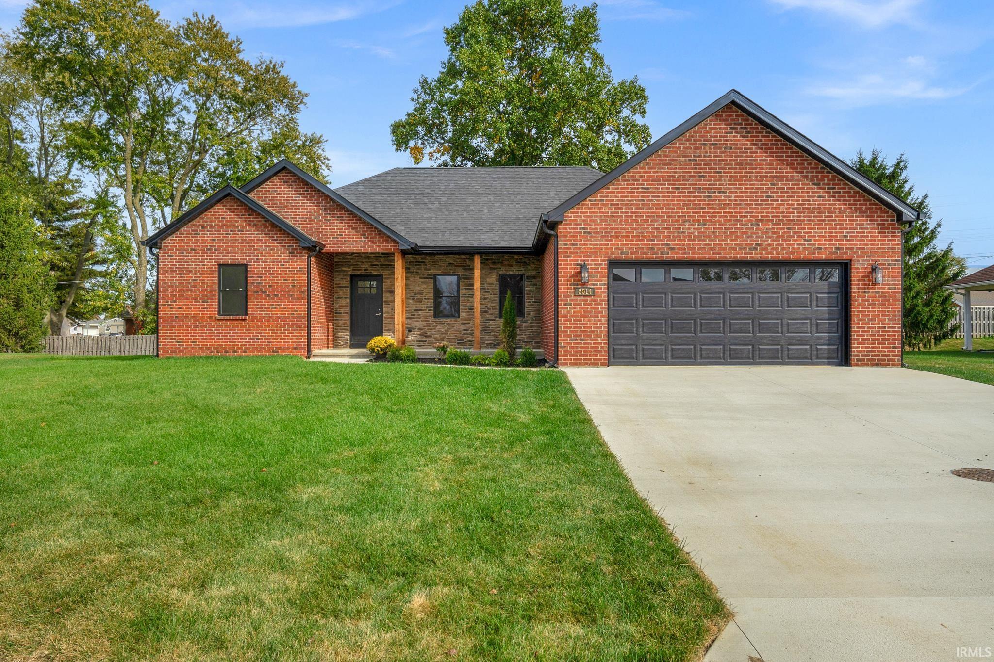 2514 Chrystal Woods Drive Property Photo 1