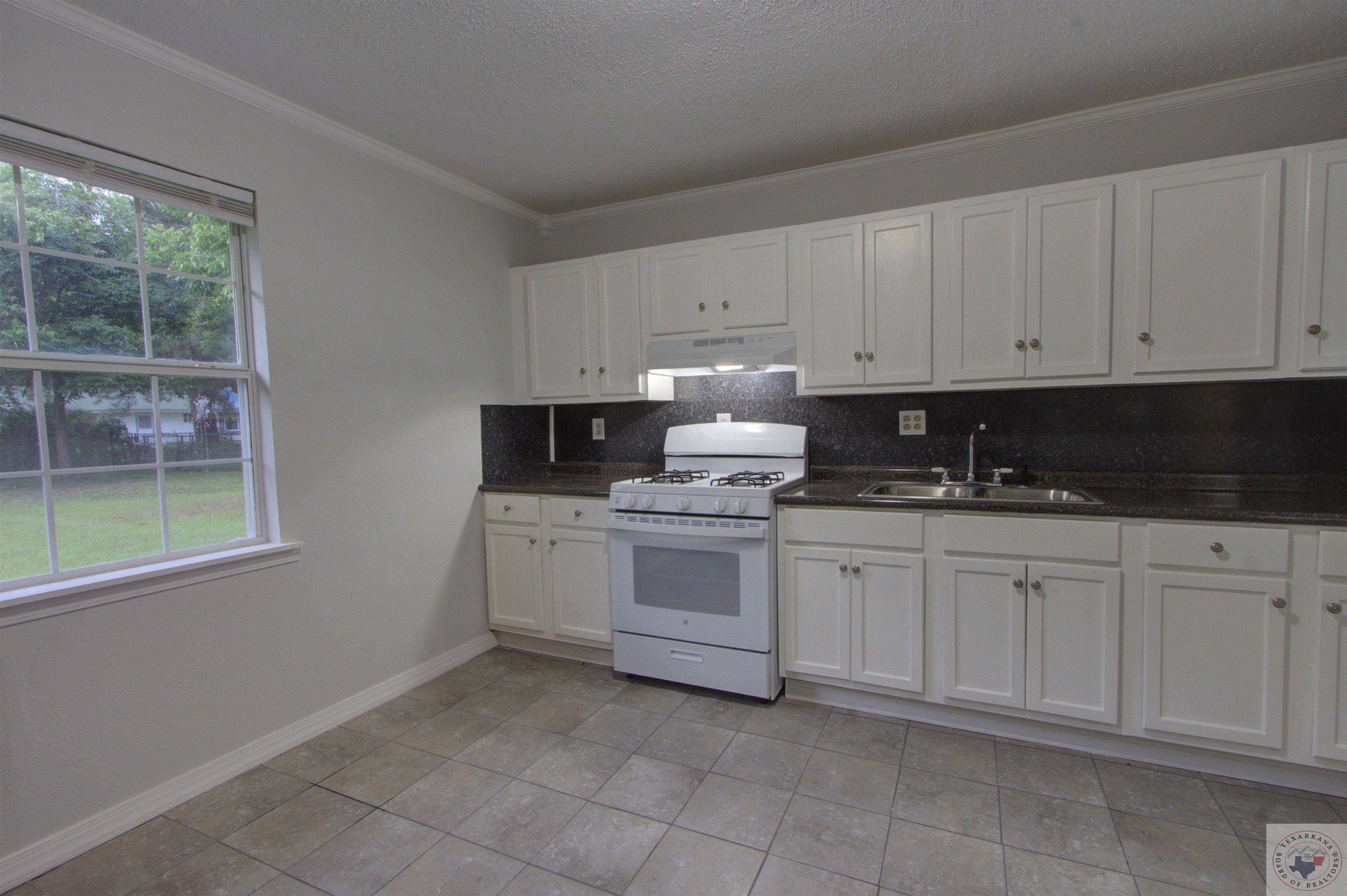 109 Wall St Property Photo 15