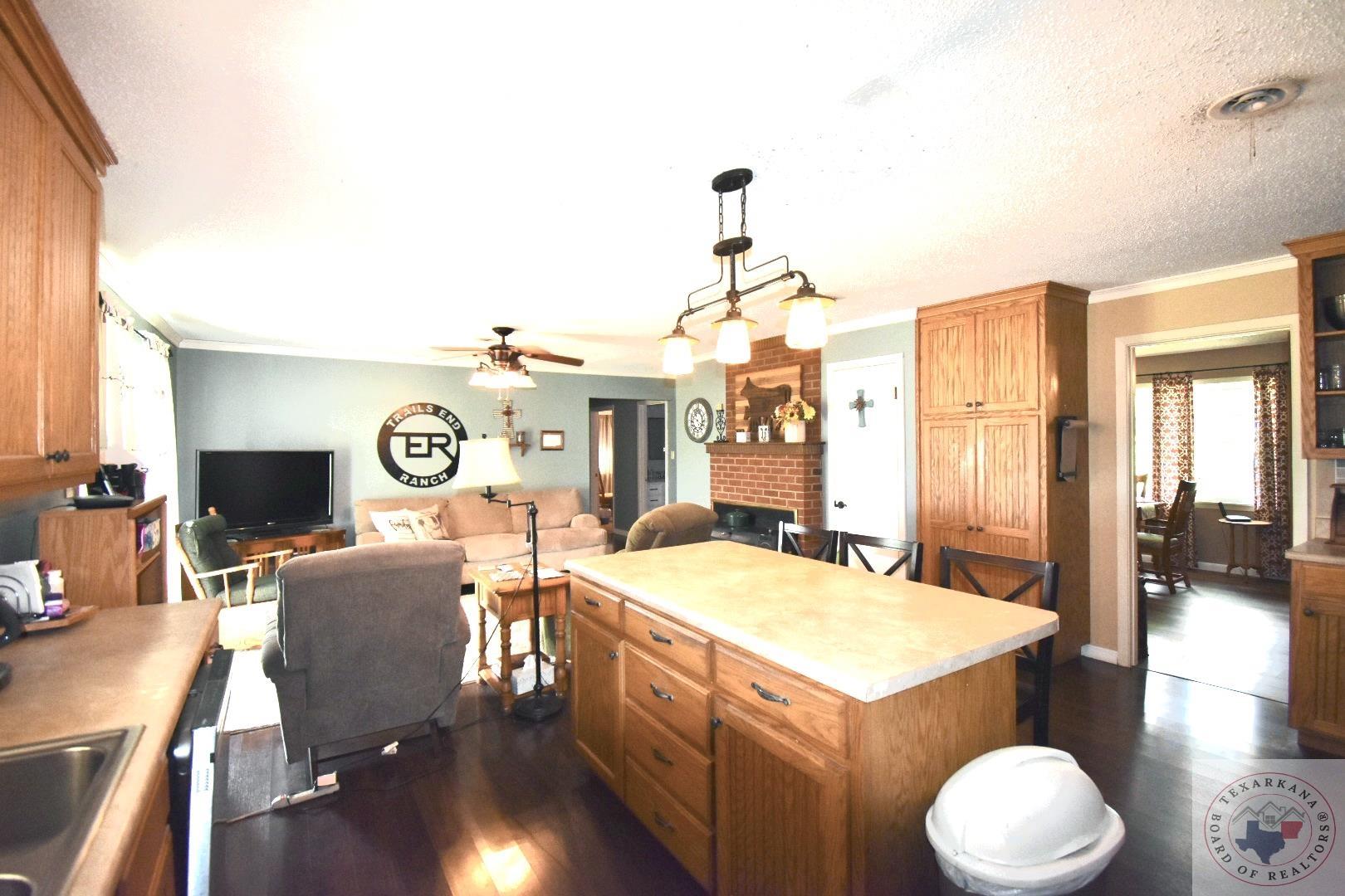 6714 Hempstead 3 Property Photo 6