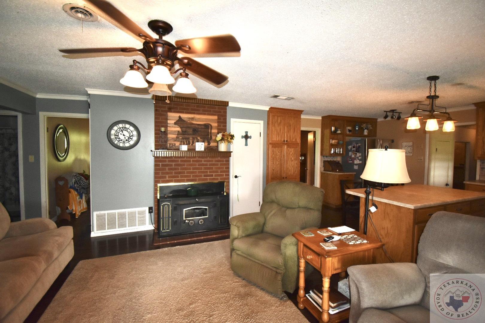 6714 Hempstead 3 Property Photo 7