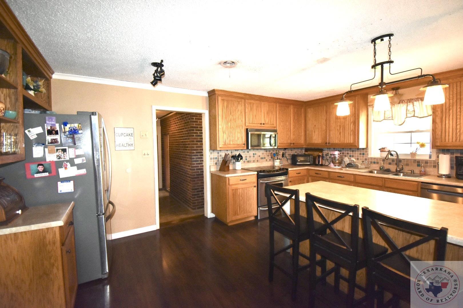 6714 Hempstead 3 Property Photo 9