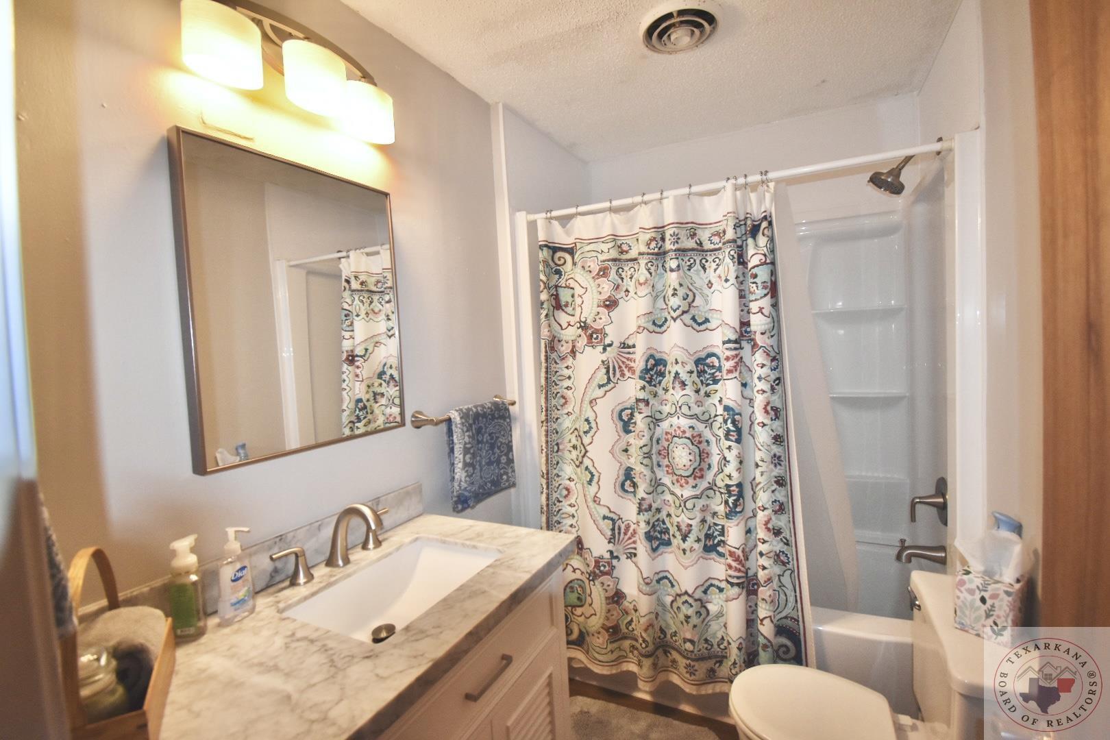 6714 Hempstead 3 Property Photo 18