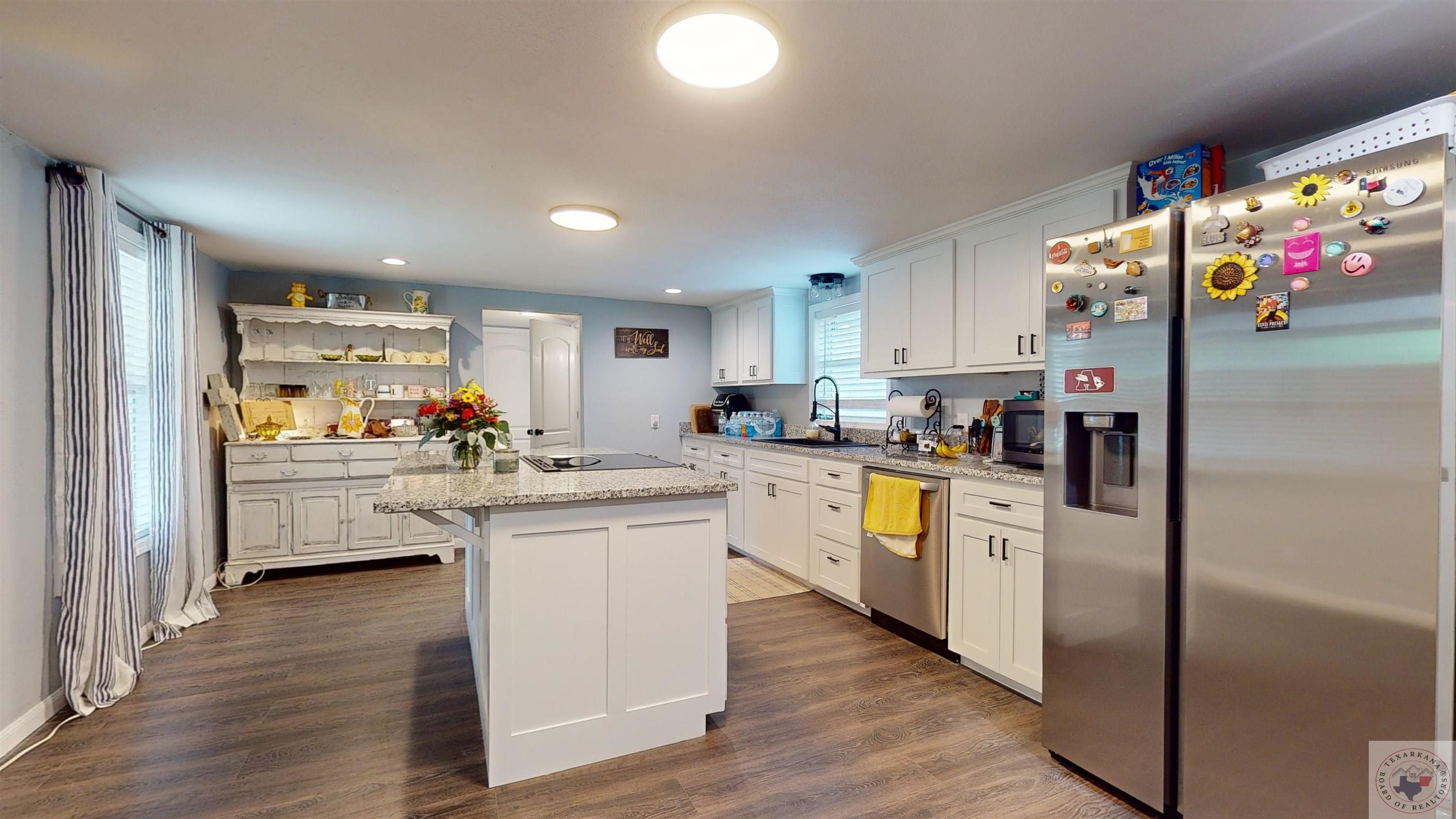 412 Doris St Property Photo 6