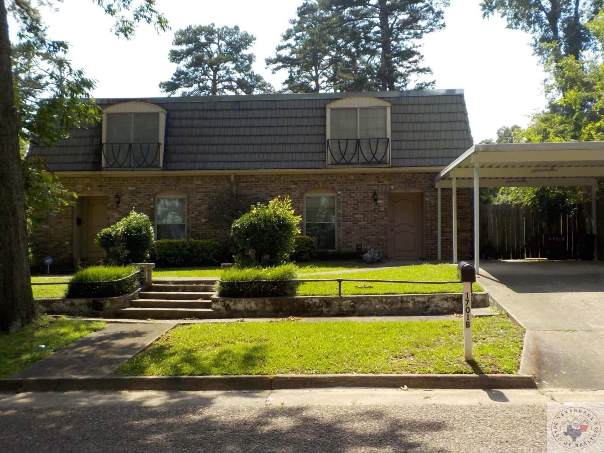 1701 Linden A & B Property Photo 1