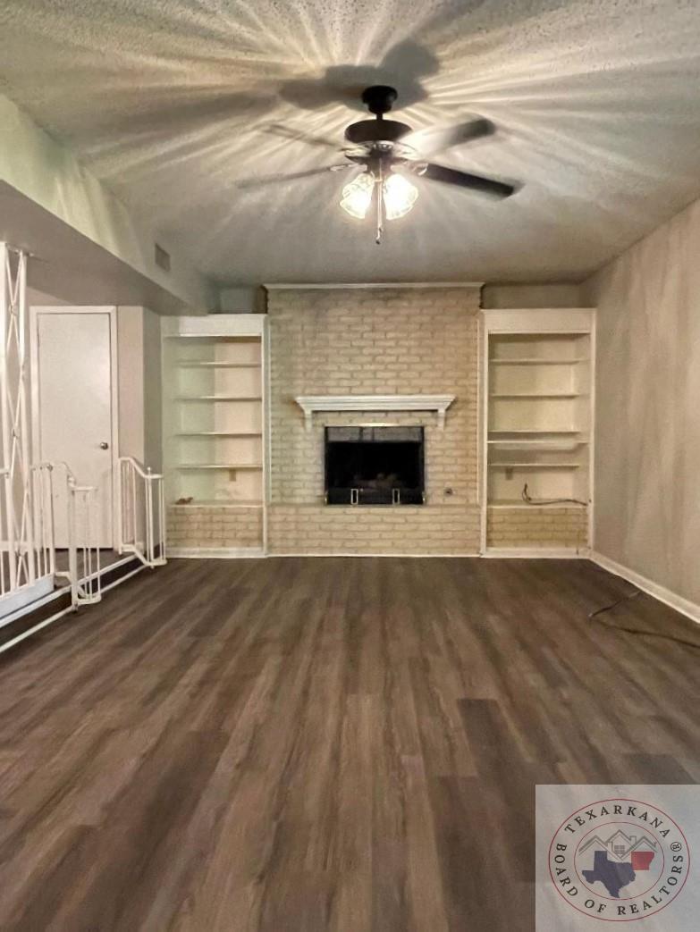1701 Linden A & B Property Photo 13